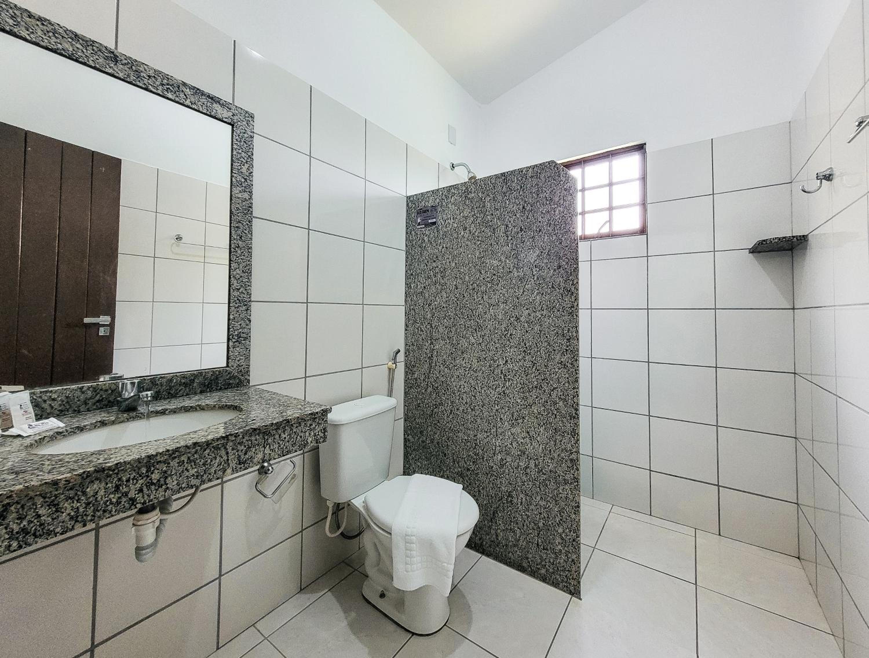 Standard Double or Twin Room photo 2