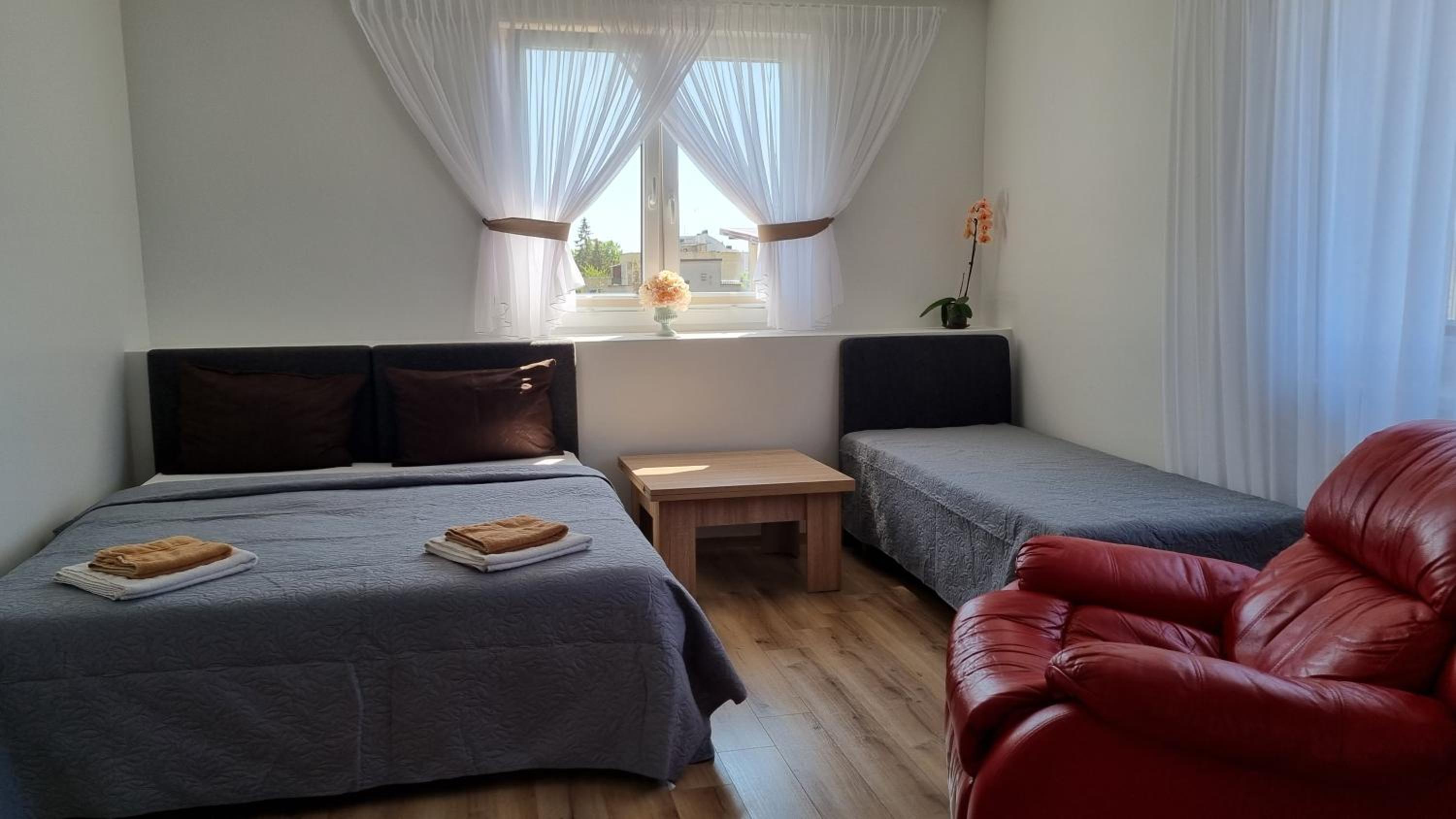 Triple Room With Private Bathroom photo 1