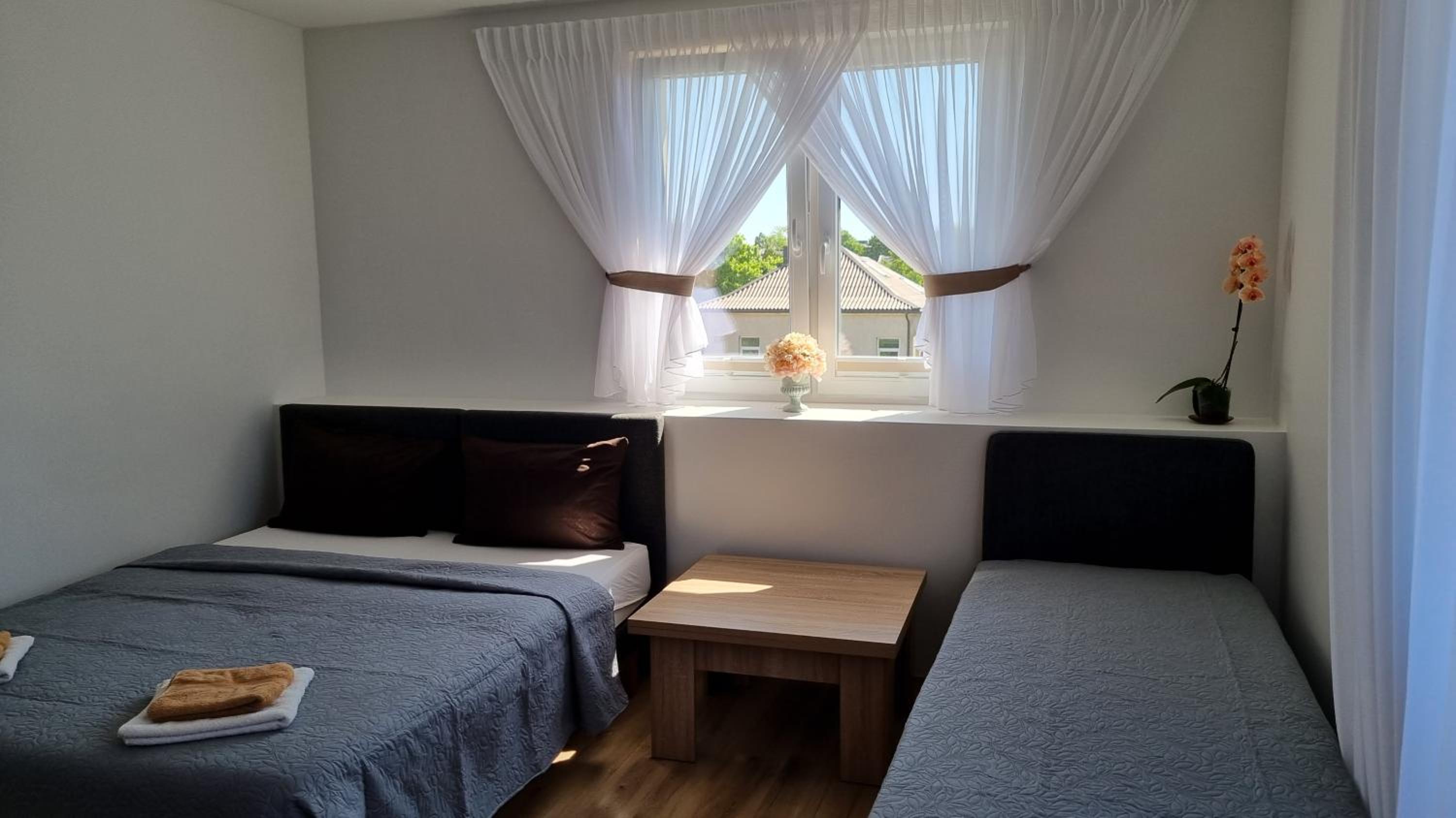 Triple Room With Private Bathroom photo 2