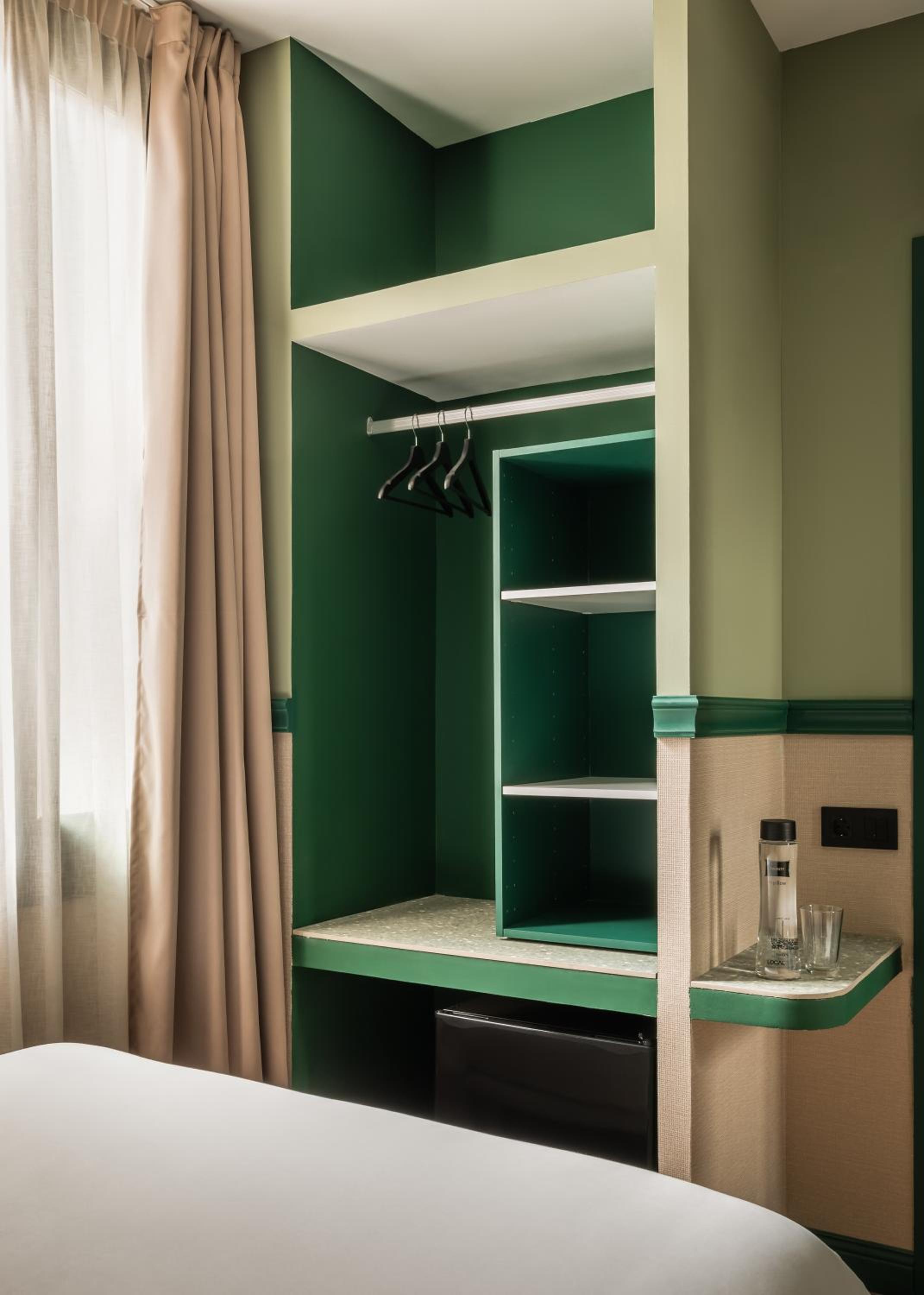 Single Room photo 2