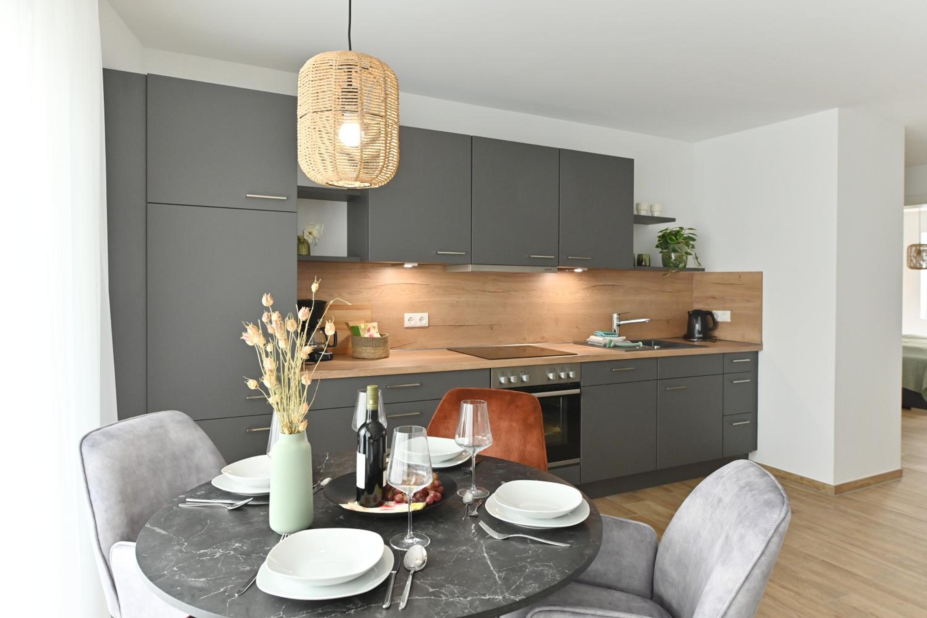 Apartment with Terrace photo 2