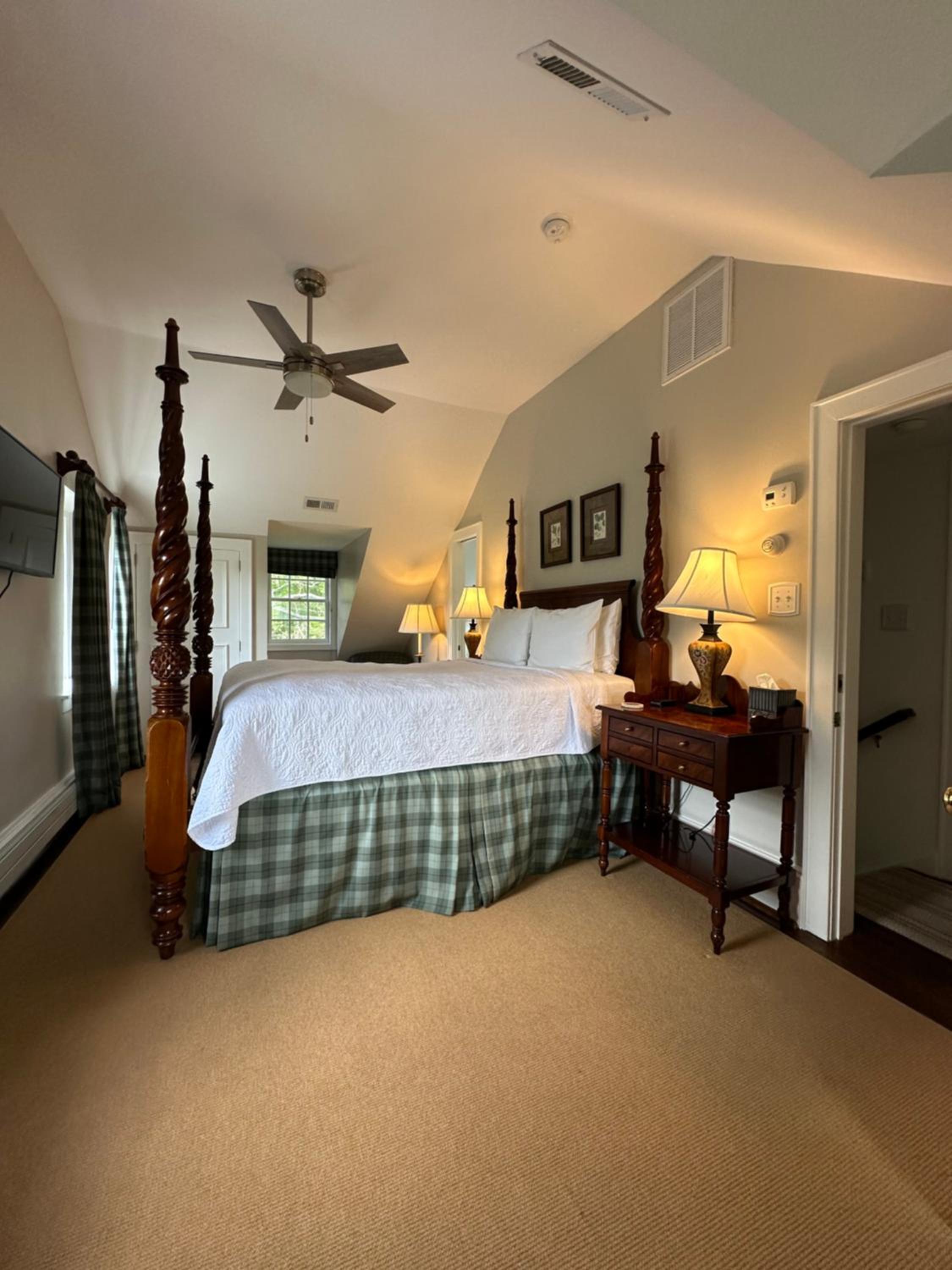 Goodwin Deluxe Room