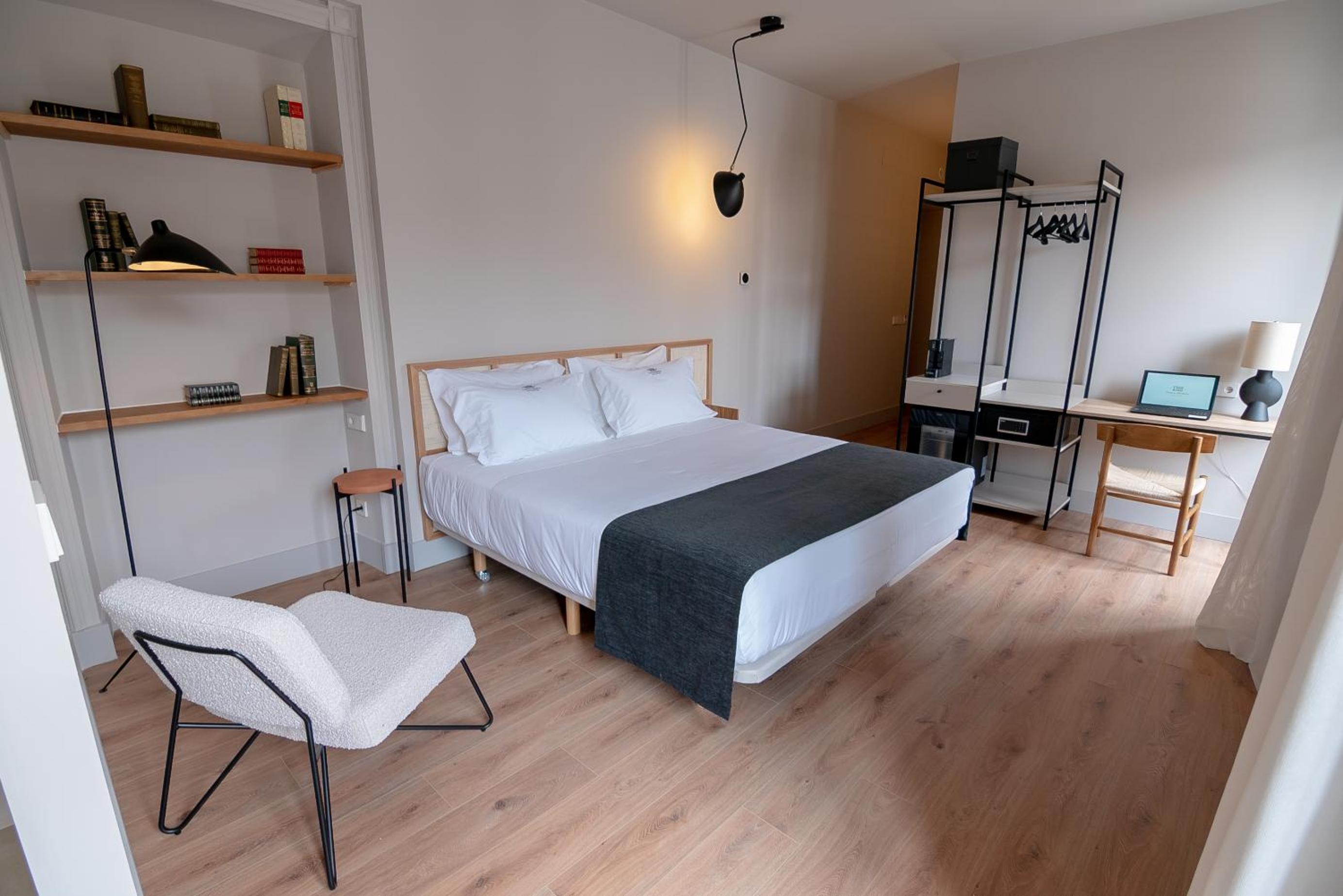 Superior Double Room - Photo 2