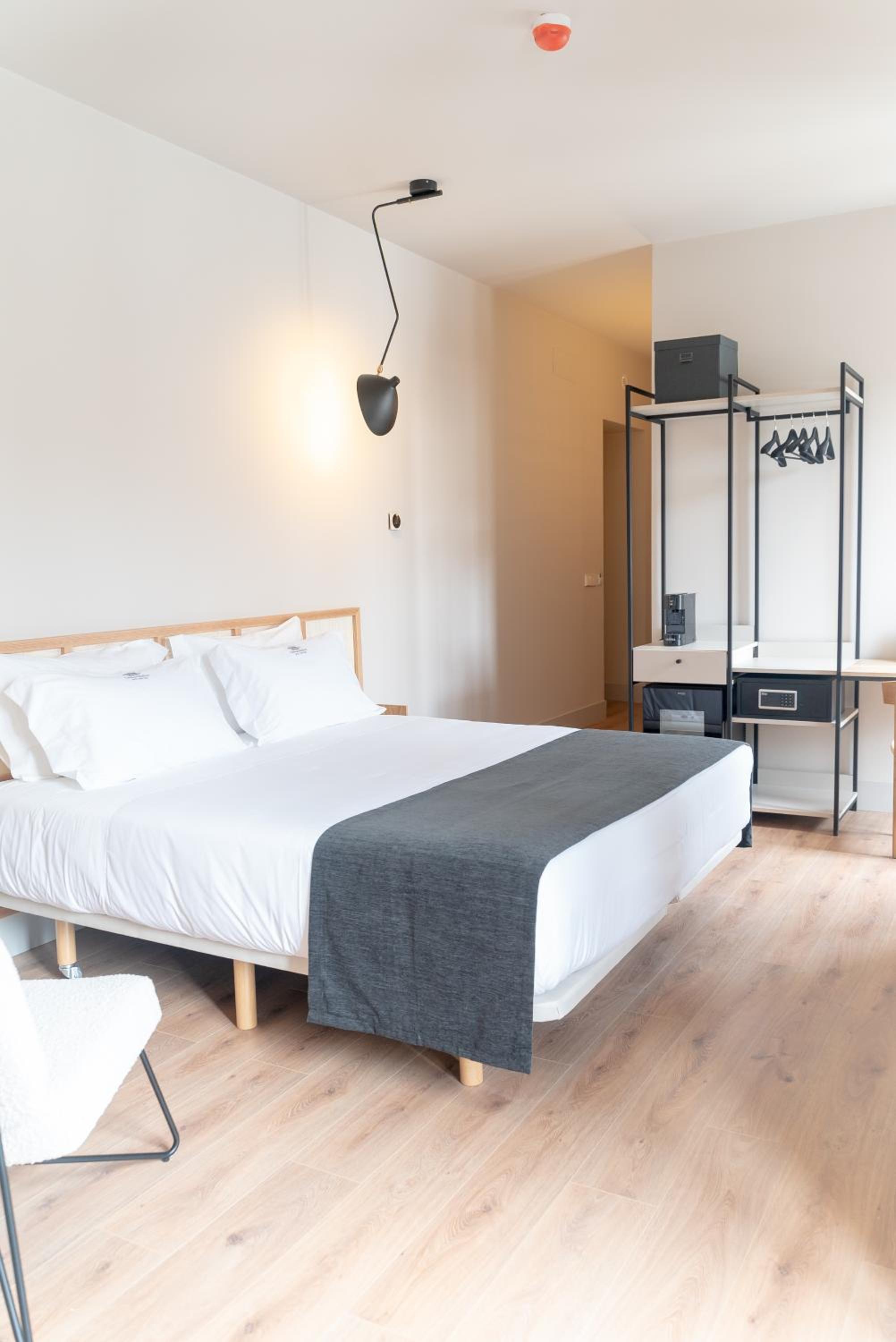 Superior Double Room - Photo 8