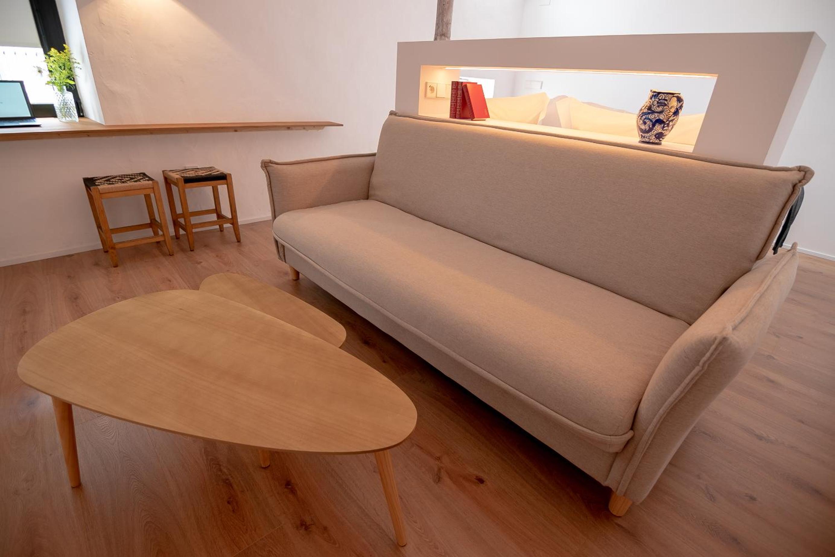 Deluxe Suite - Photo 10