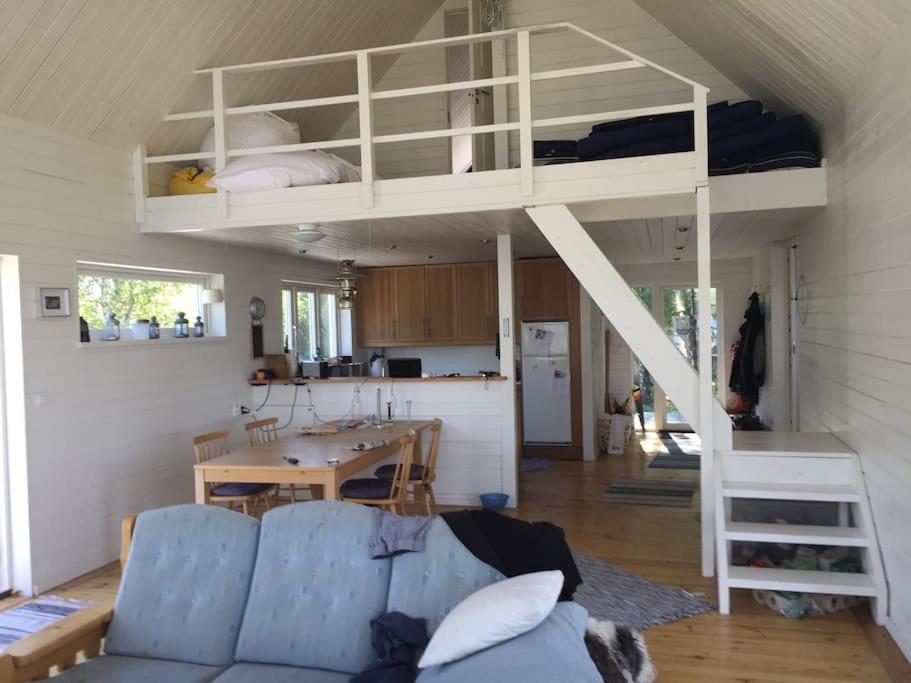 Four-Bedroom House photo 1