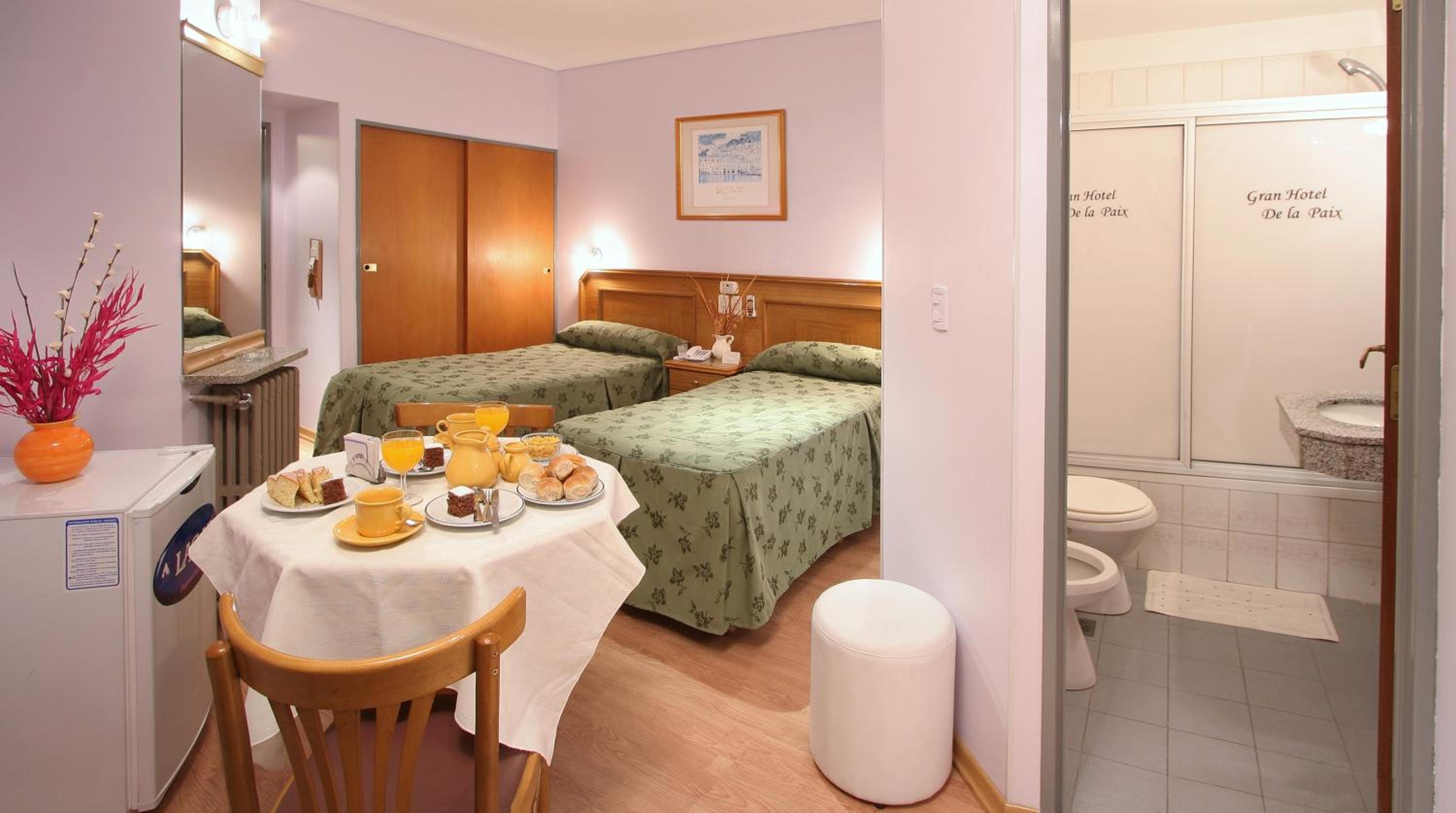 Standard Double or Twin Room photo 2