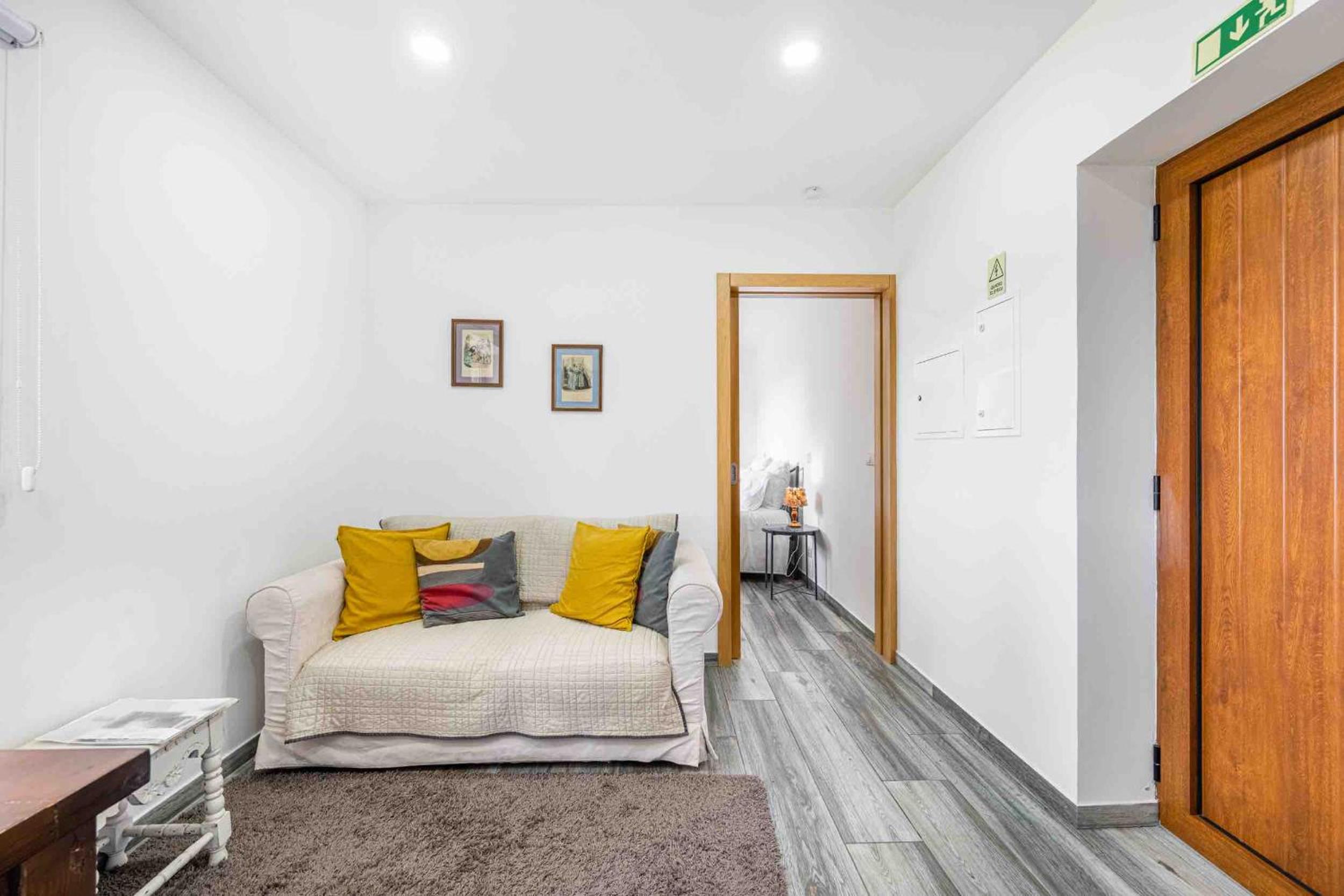 One-Bedroom House - Photo 1