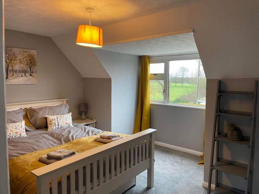 Three-Bedroom House photo 1