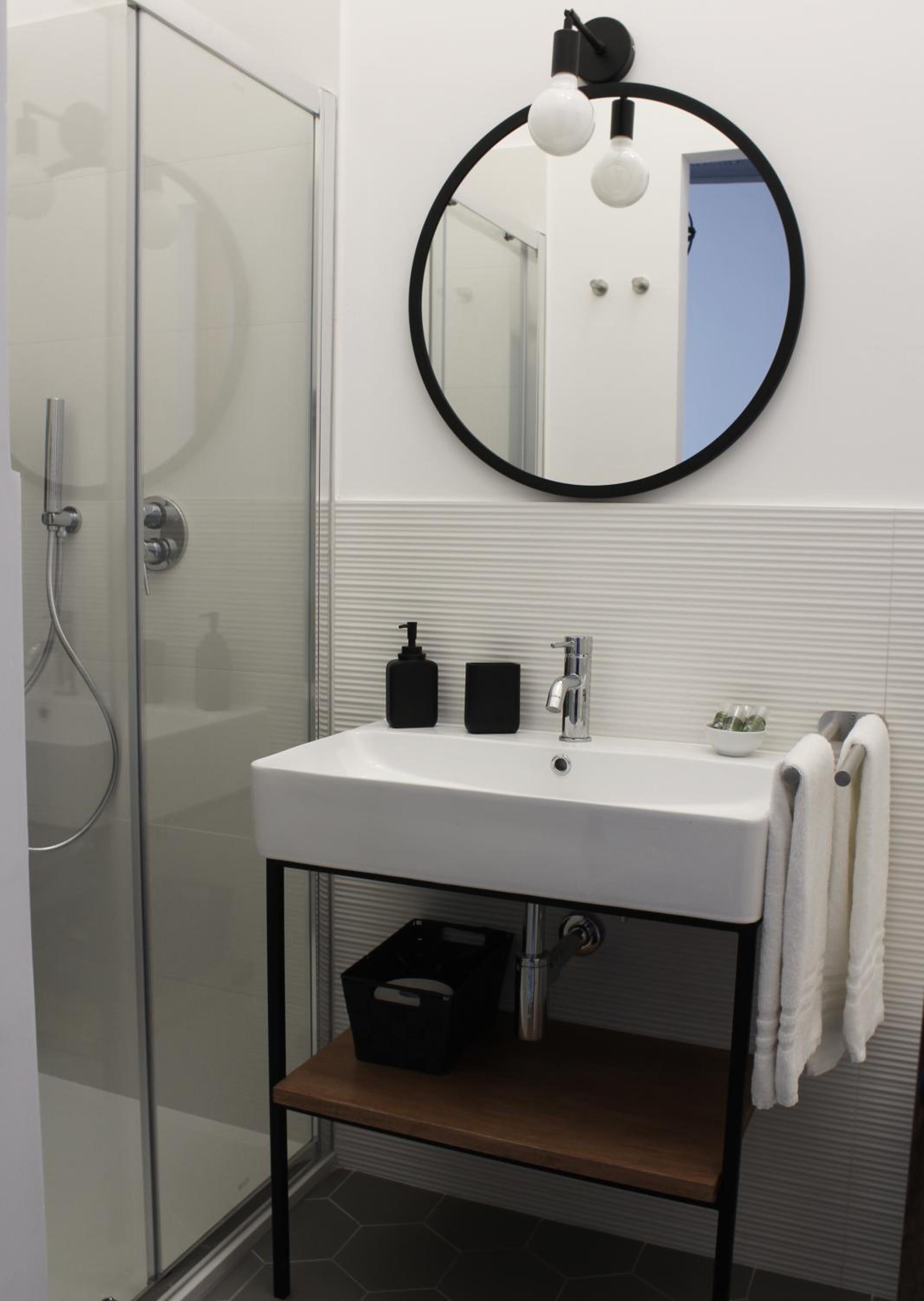 Double Room - Photo 3