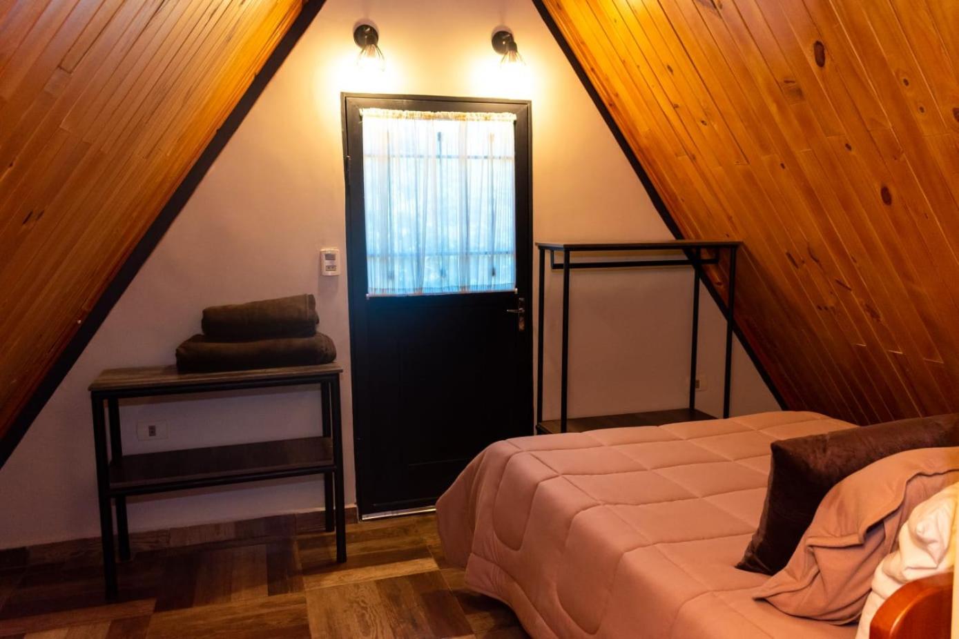 One-Bedroom House photo 1