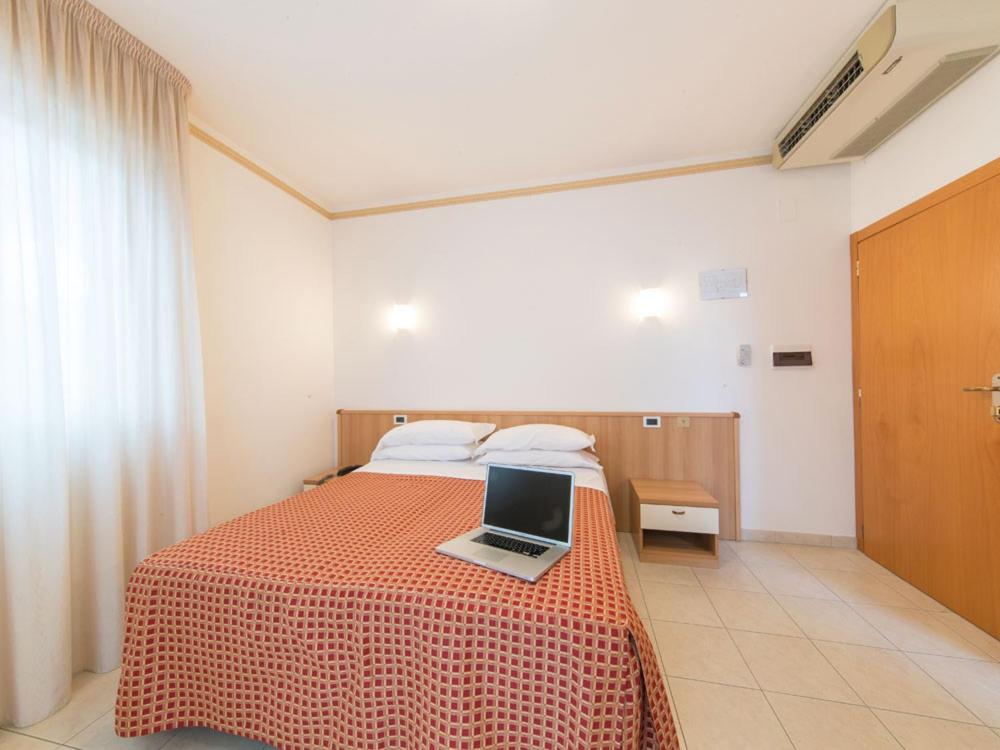 Double or Twin Room photo 1