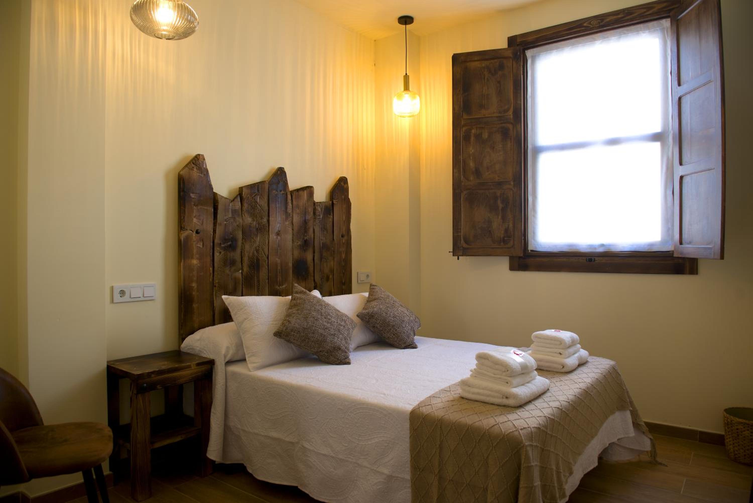 Habitación Doble con Baño Privado