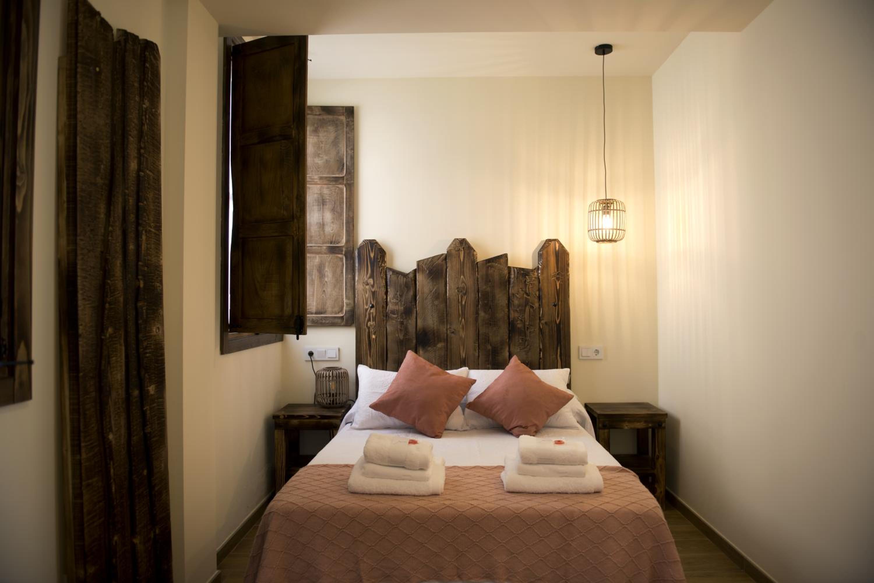Habitación Doble con Baño Privado