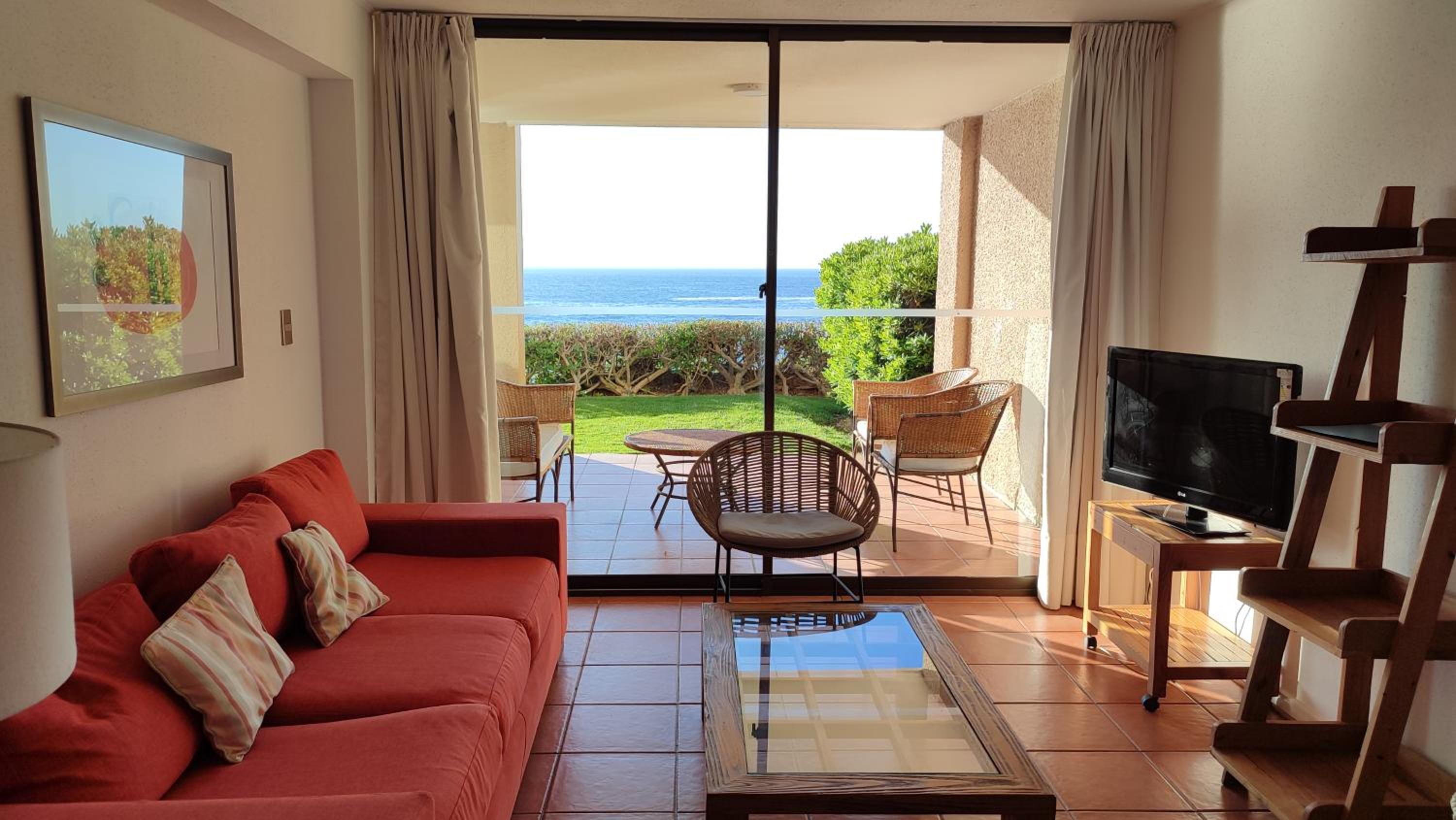Two-Bedroom Apartment with Garden View photo 2
