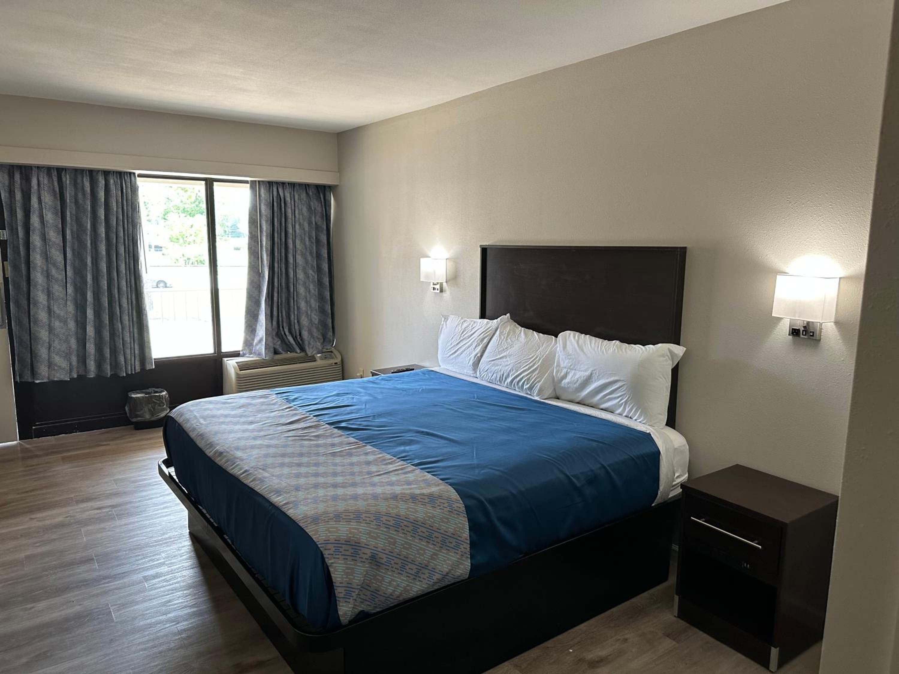 Deluxe Triple Room photo 1