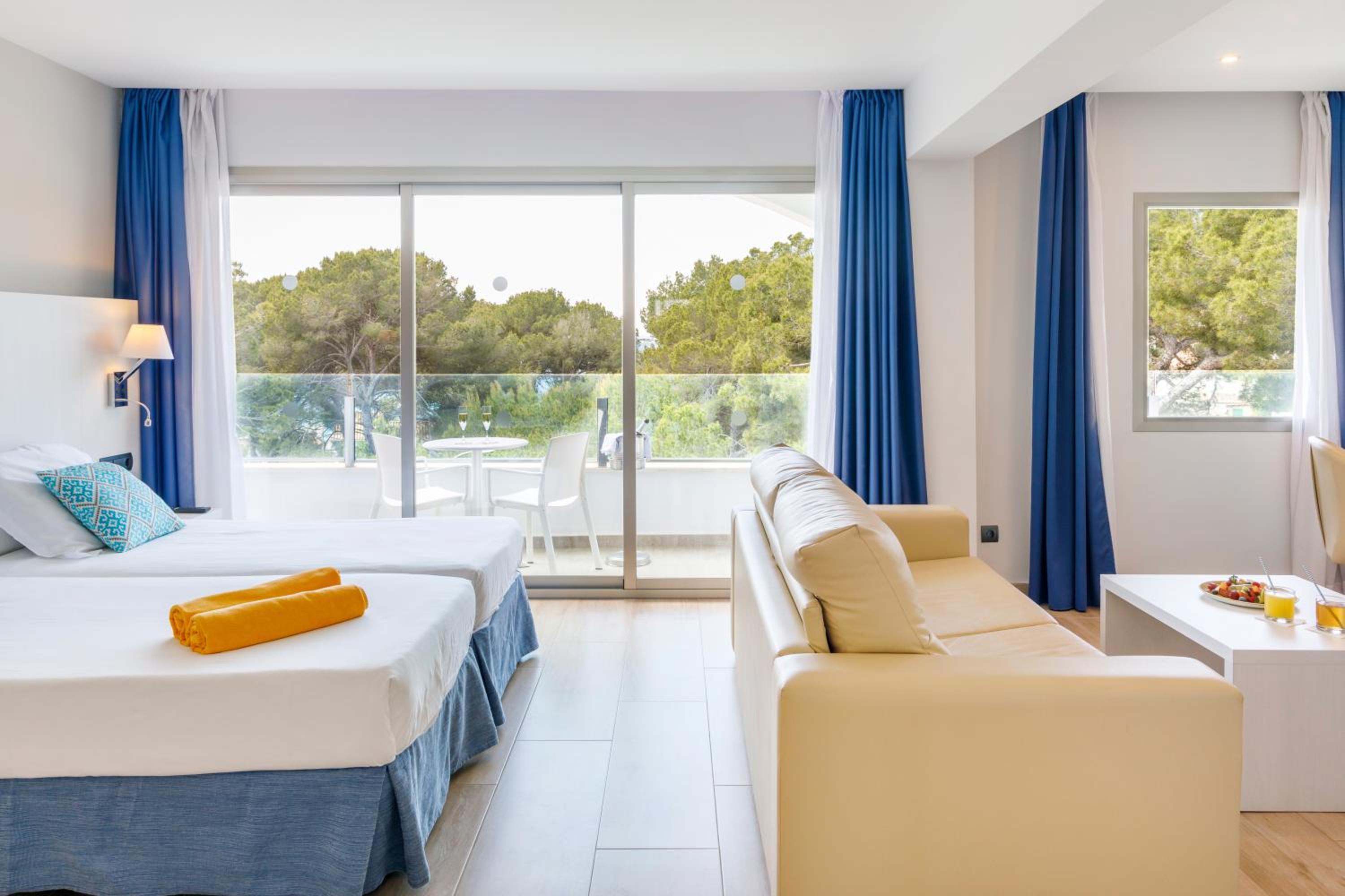 Suite Junior (2 Adultos + 1 Niño)
