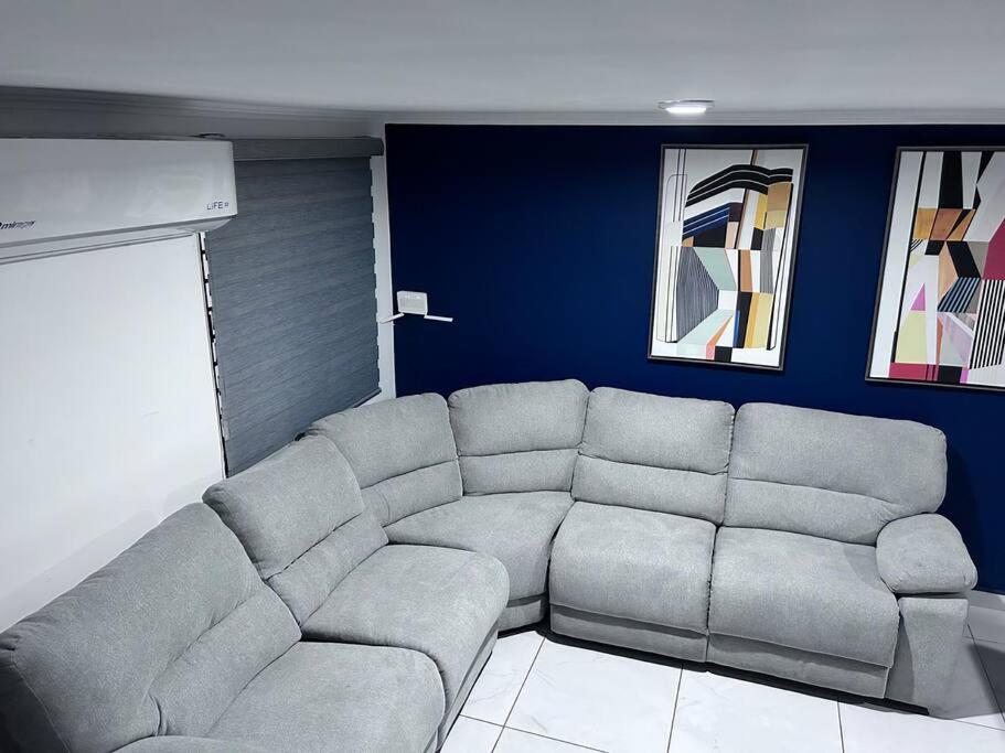 Four-Bedroom House photo 3