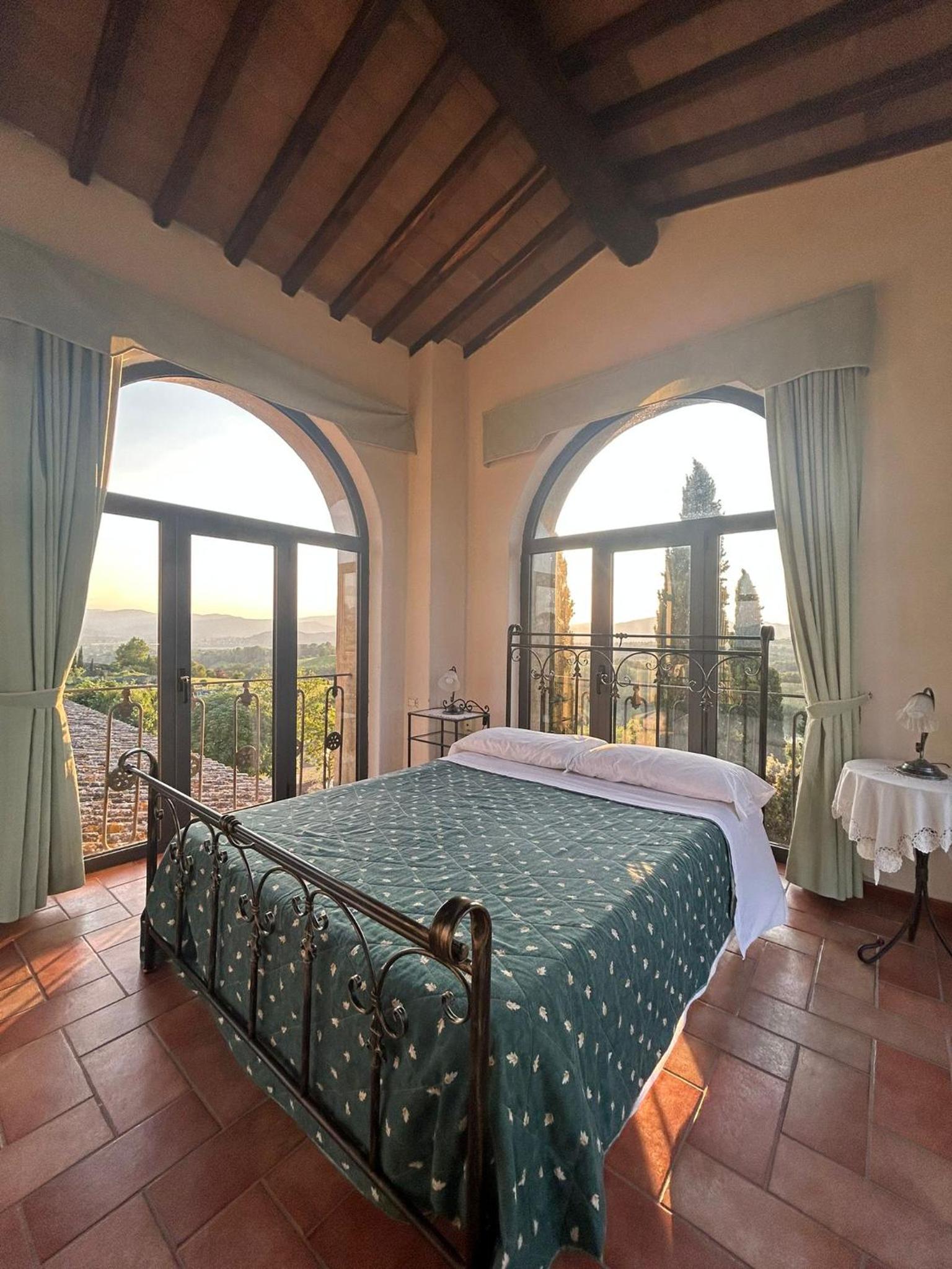Apartment with Panoramic View photo 1
