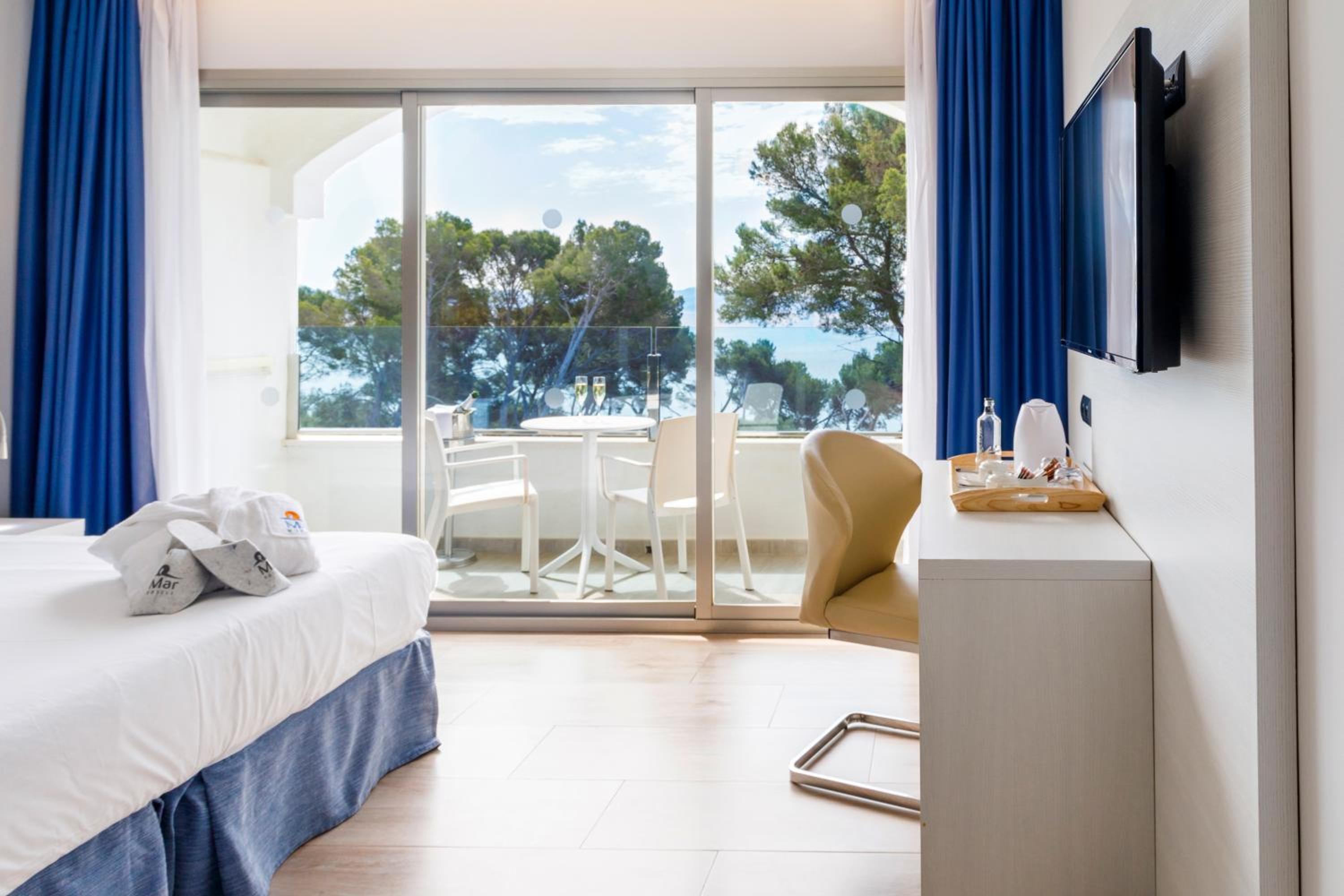 Suite Junior con vista al mar.
