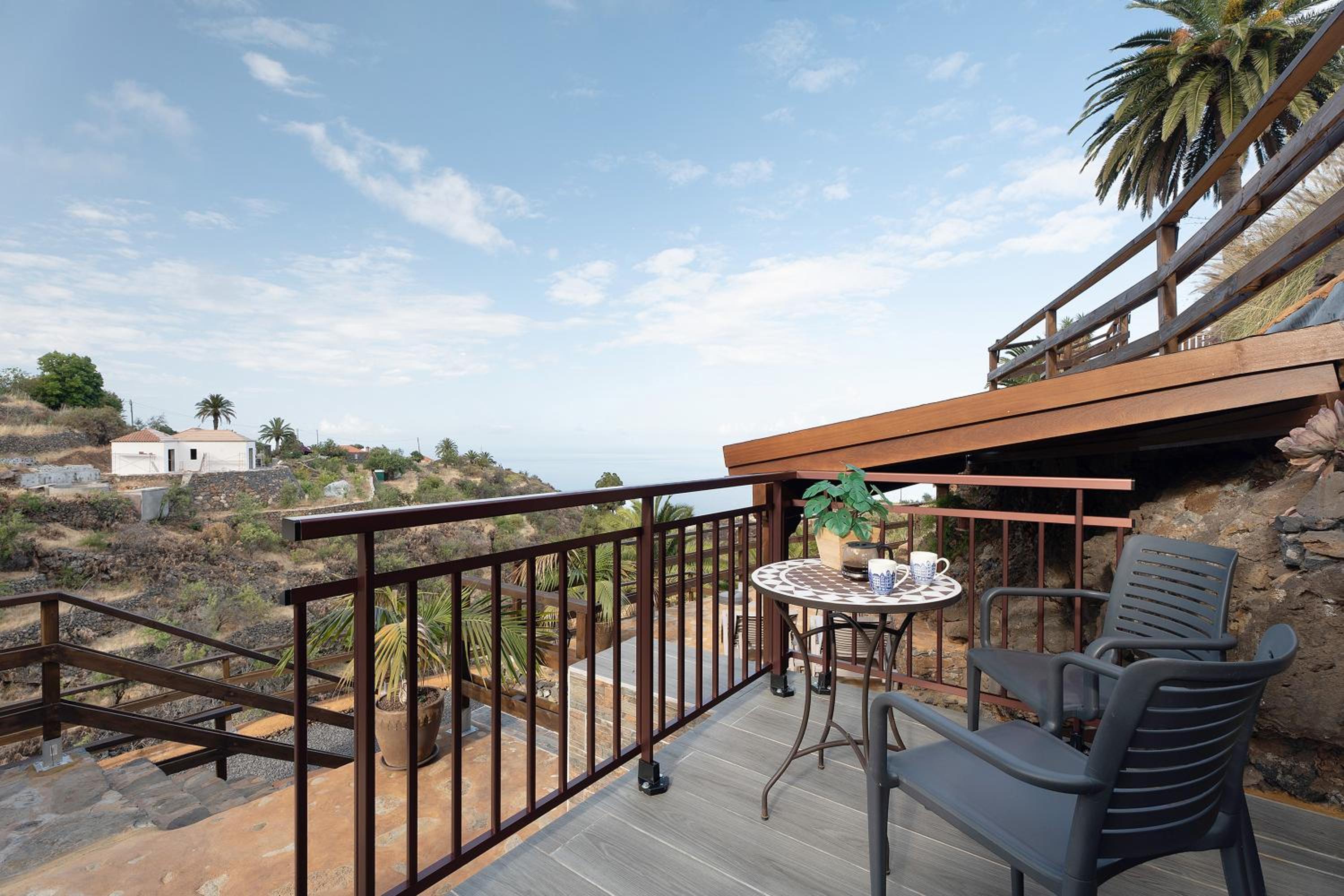 Studio Apartment with Sea View photo 2
