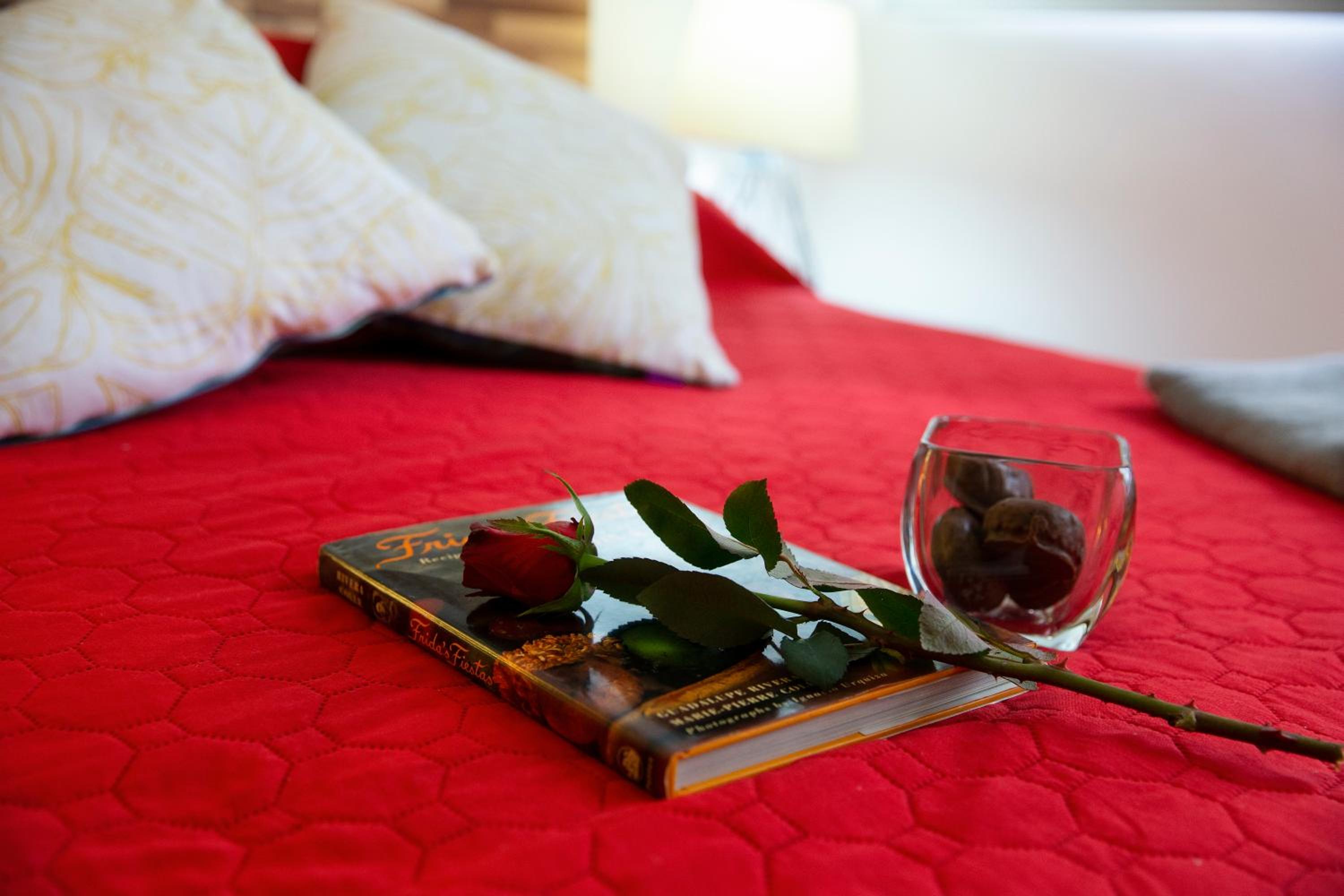 Two-Bedroom Apartment - Photo 8