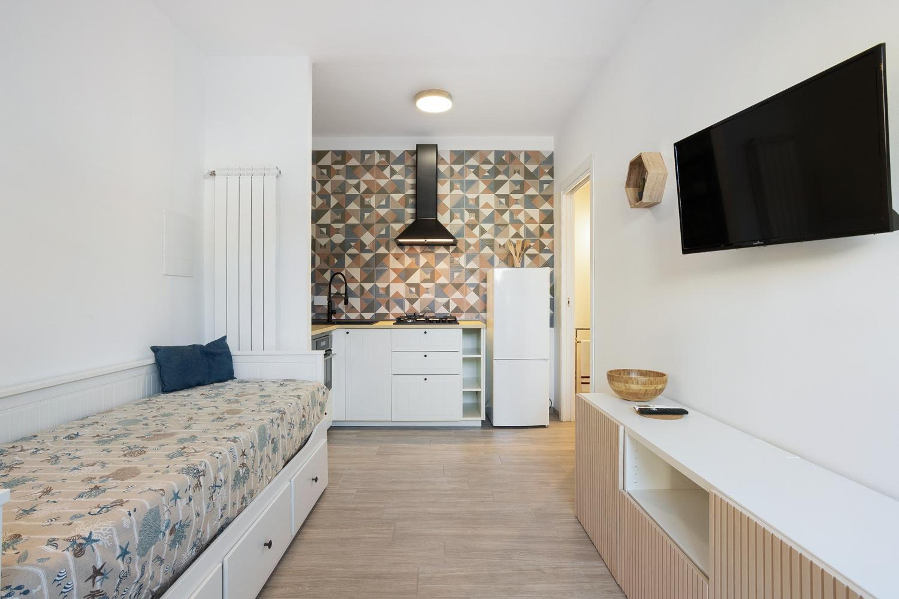 One-Bedroom Apartment with Garden photo 2