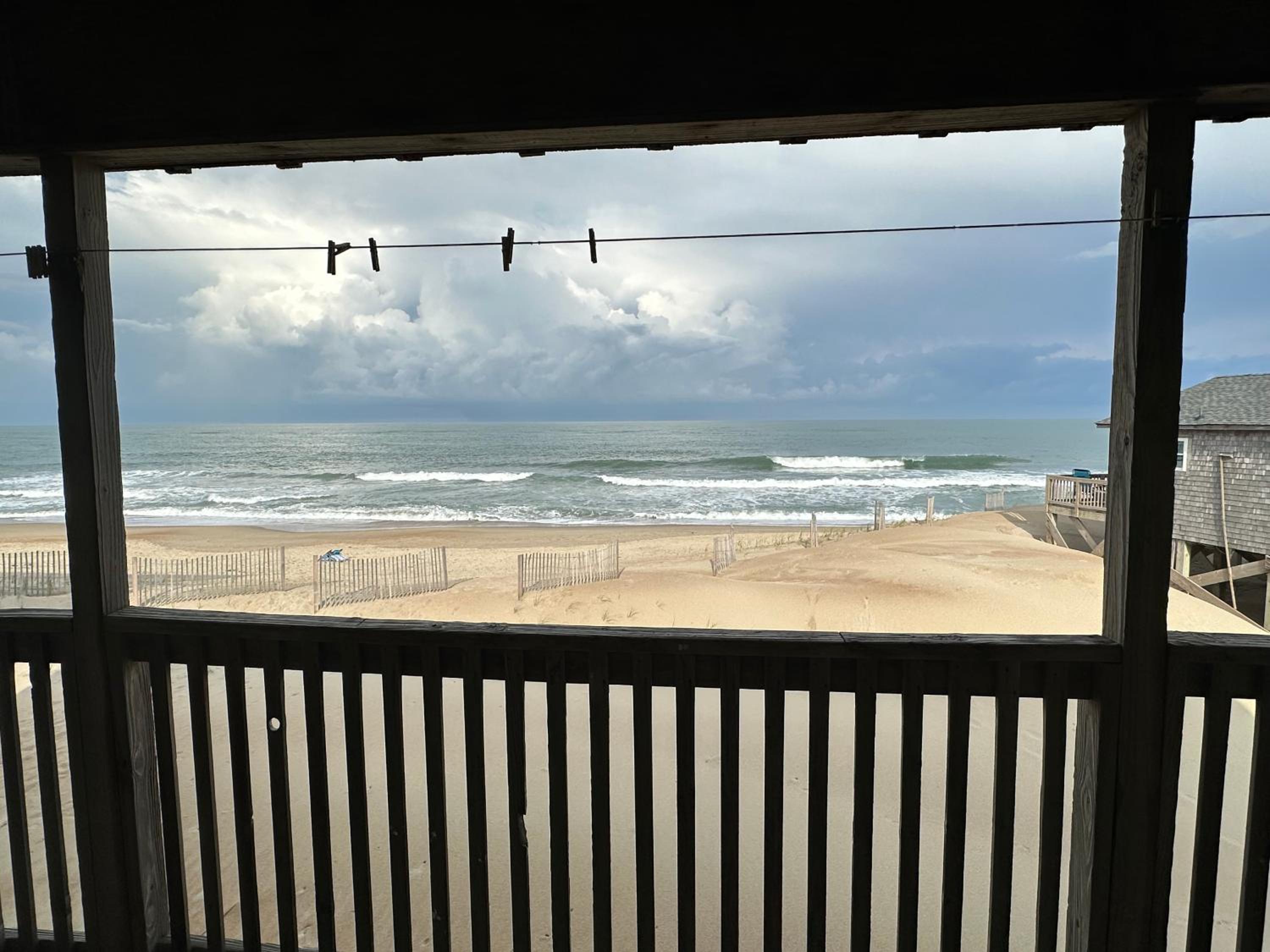 Queen Room with Two Queen Beds - Oceanfront - Photo 7