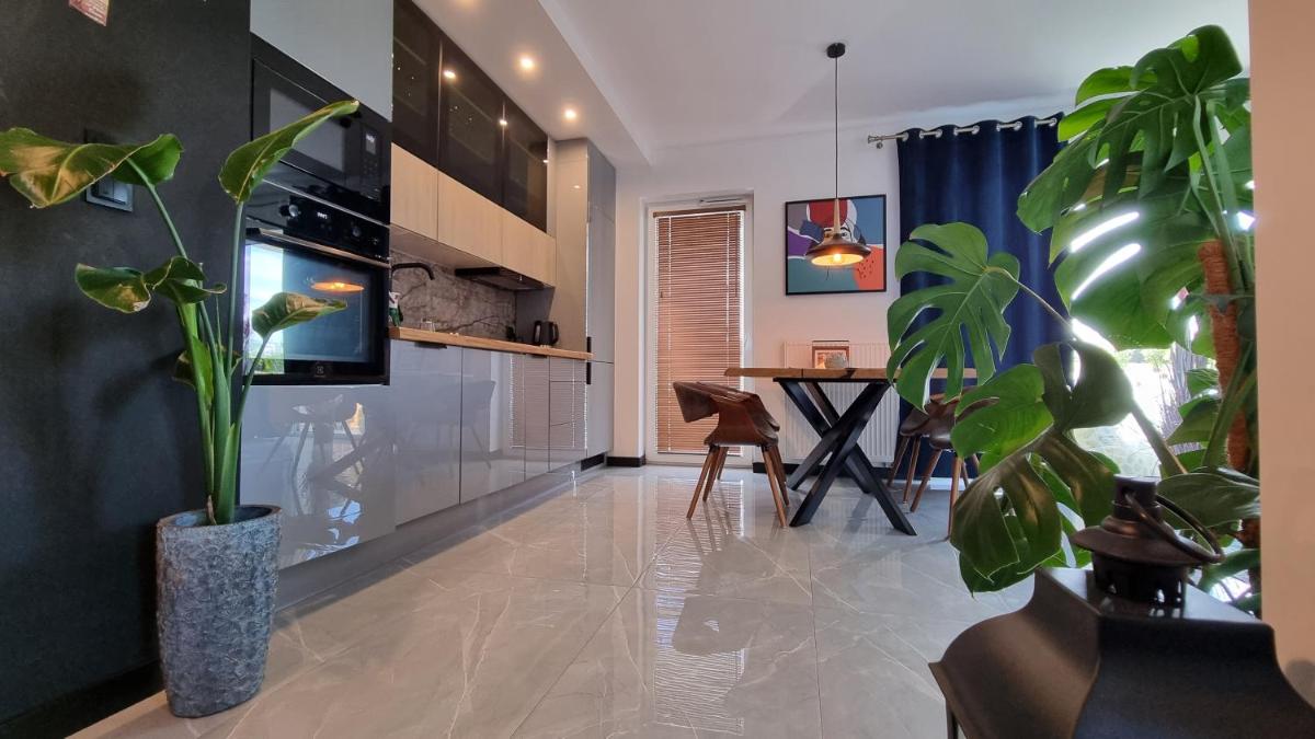 Two-Bedroom Apartment - Photo 21