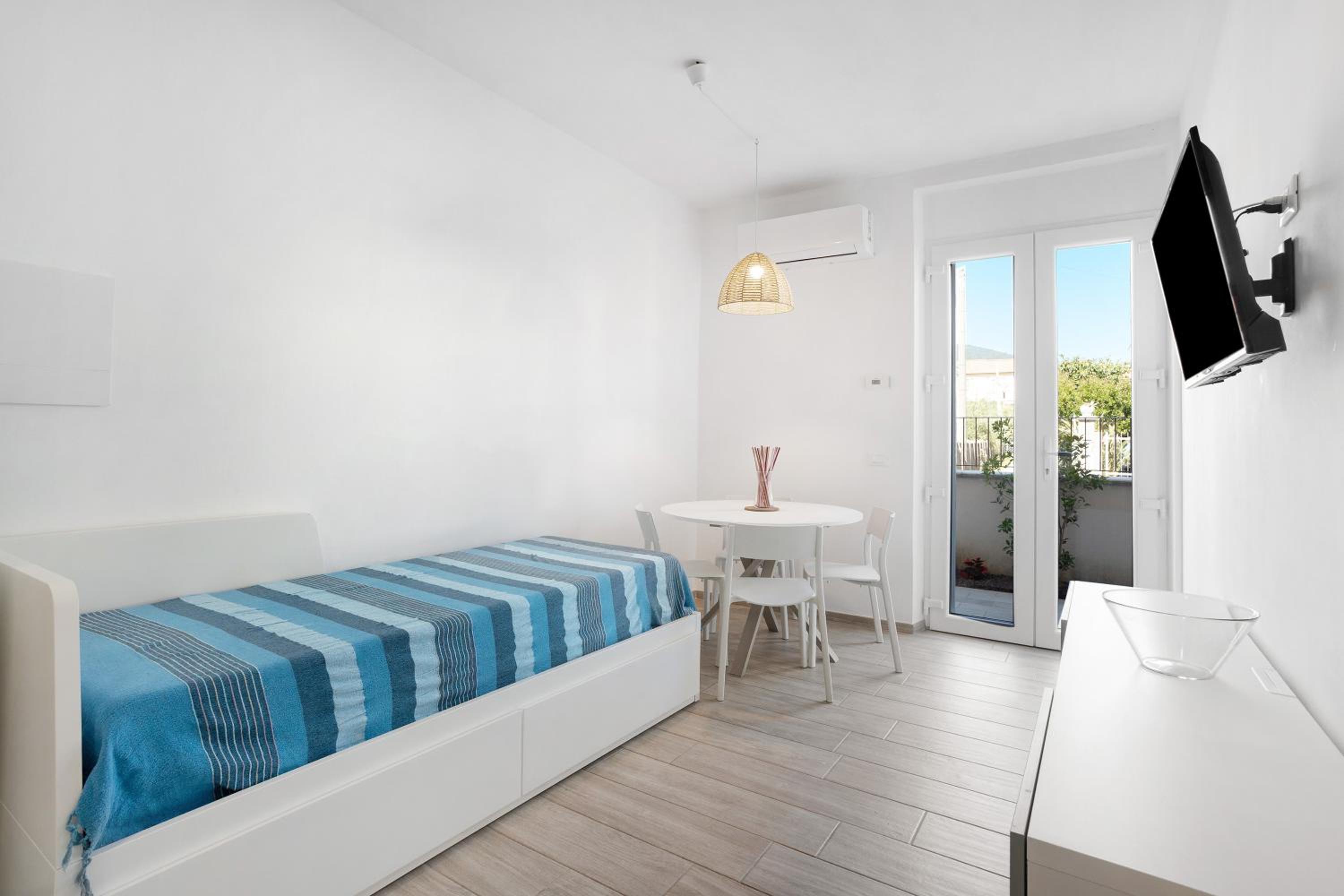 One-Bedroom Apartment with Garden