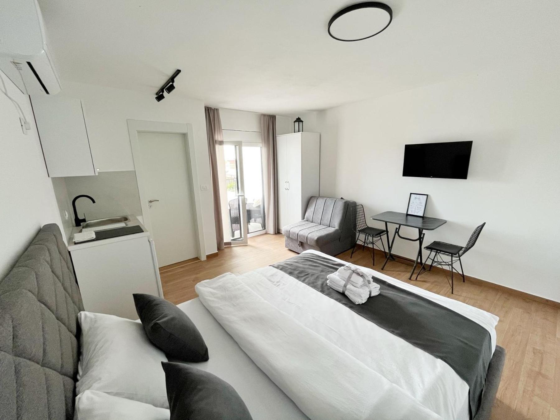 Apartment With Terrace