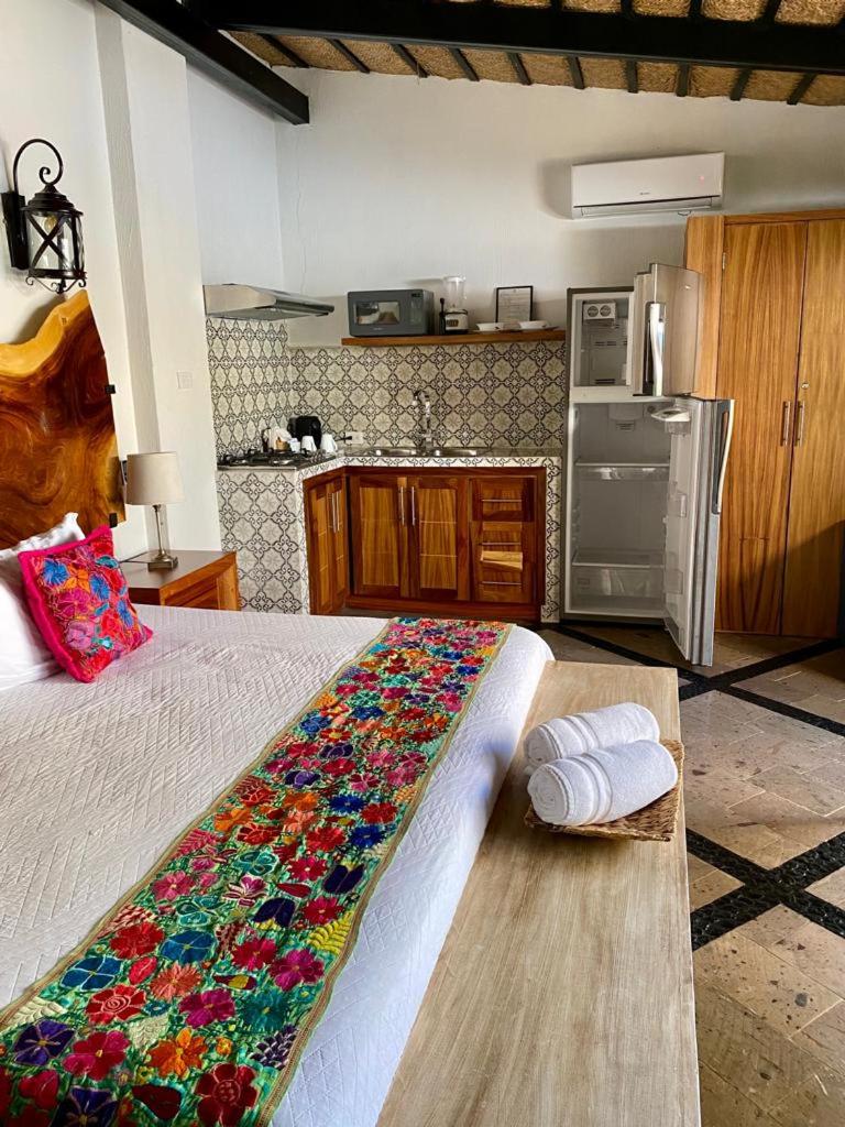 Suite with Garden View - Photo 3