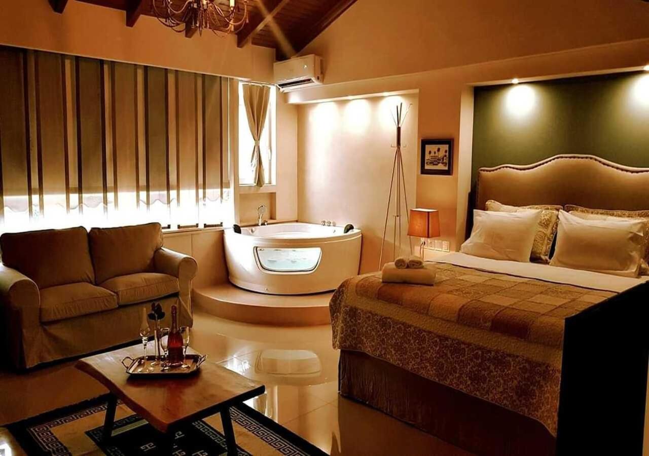 Queen Suite with Sea View photo 1
