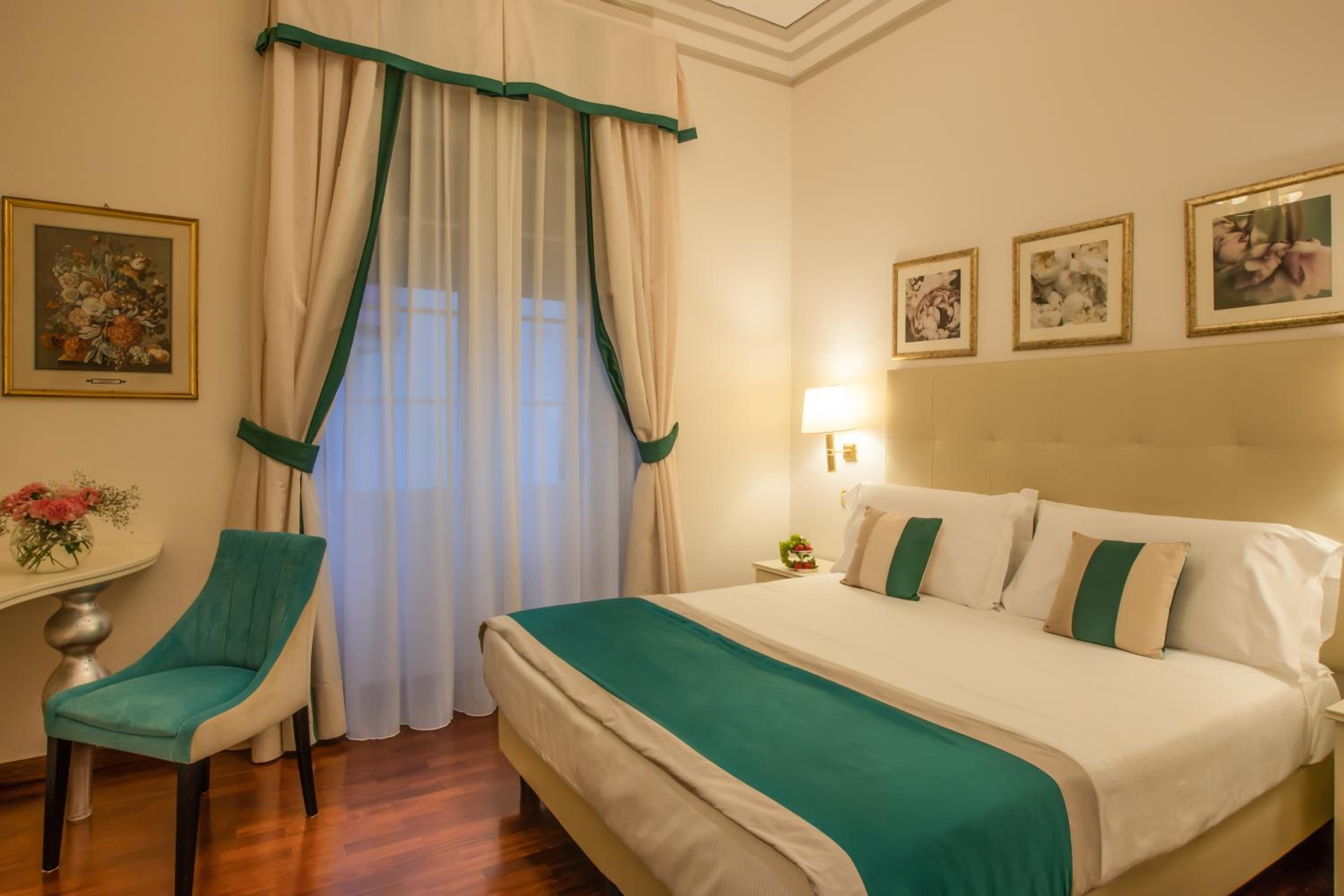 Classic Double Room - Photo 1
