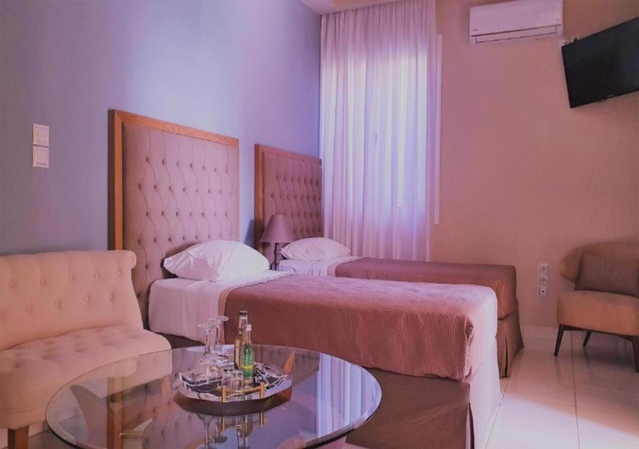 Deluxe Suite with Sea View photo 3
