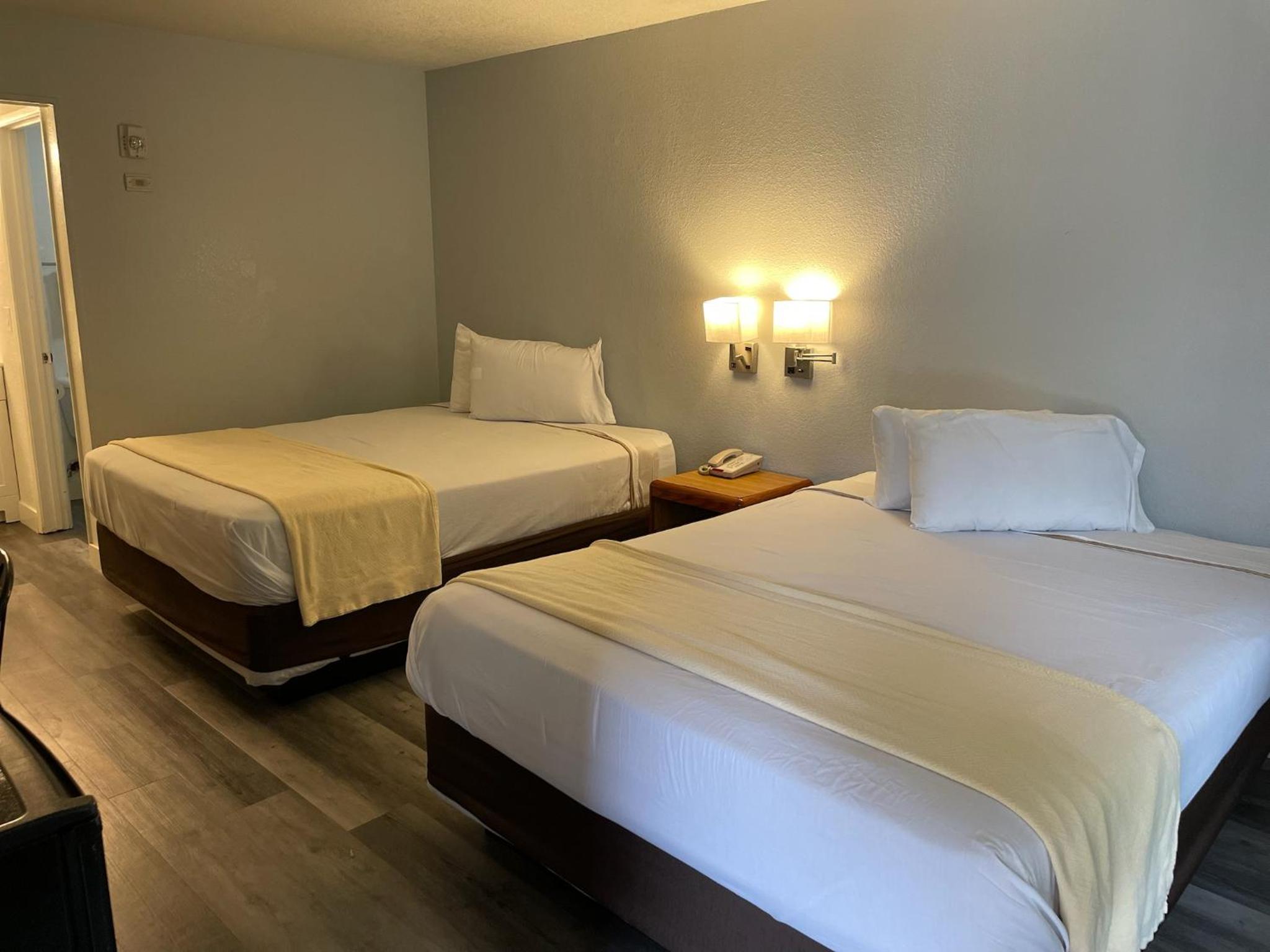 Deluxe Quadruple Room