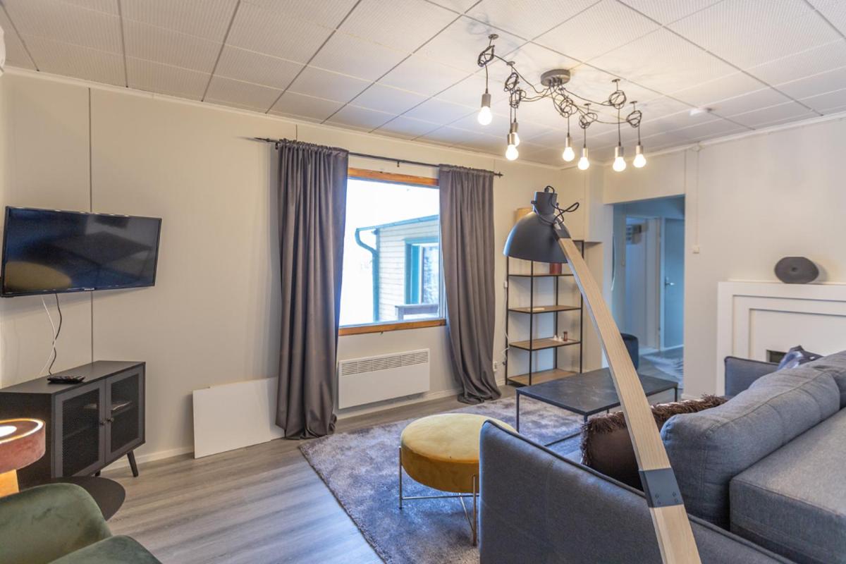 Two-Bedroom House - Photo 12