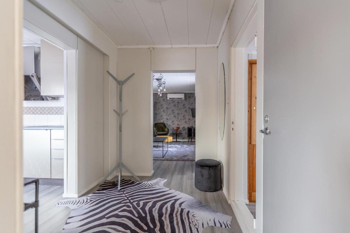 Two-Bedroom House - Photo 14