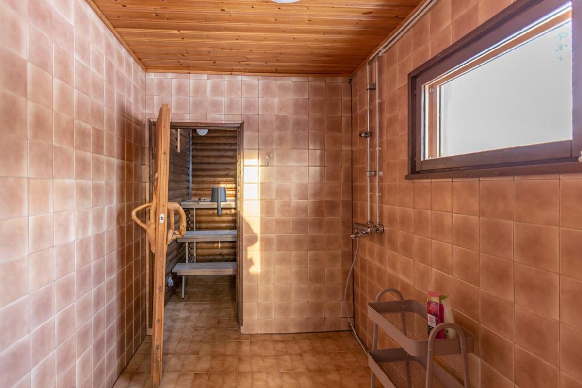 Two-Bedroom House - Photo 7