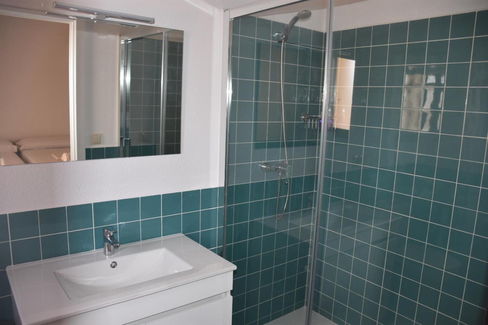 Double Room - Photo 3
