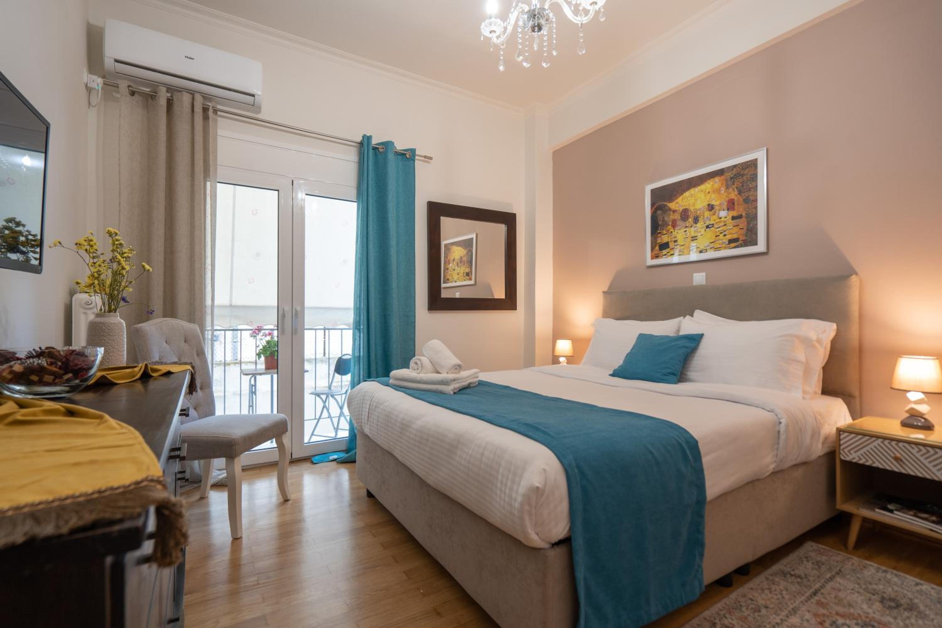 Deluxe Apartment