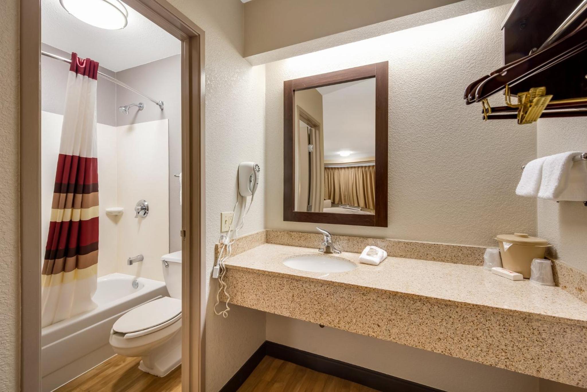 Standard Room With Two Double Beds Smoke Free