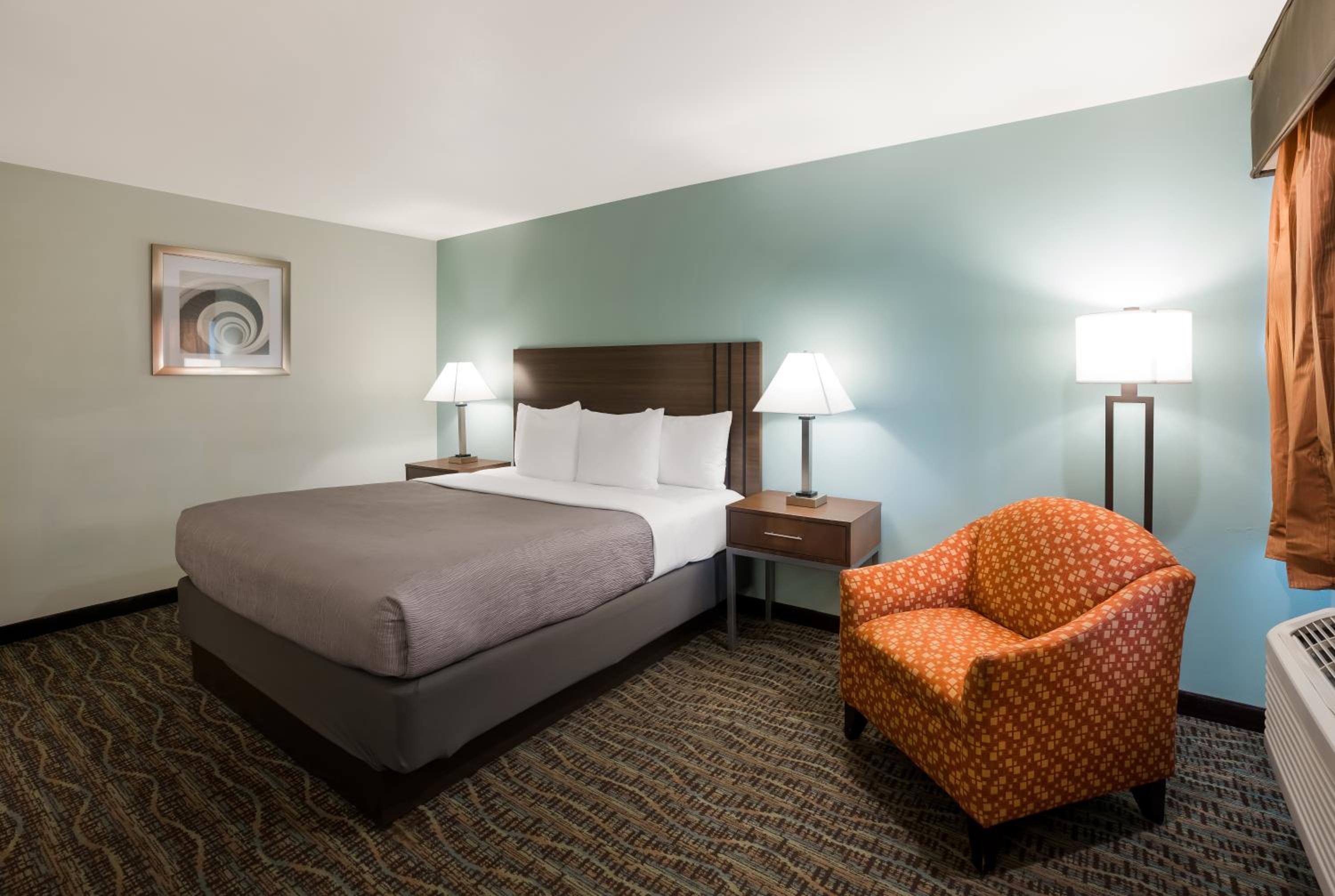 King Room - Mobility Access/Non-Smoking photo 1
