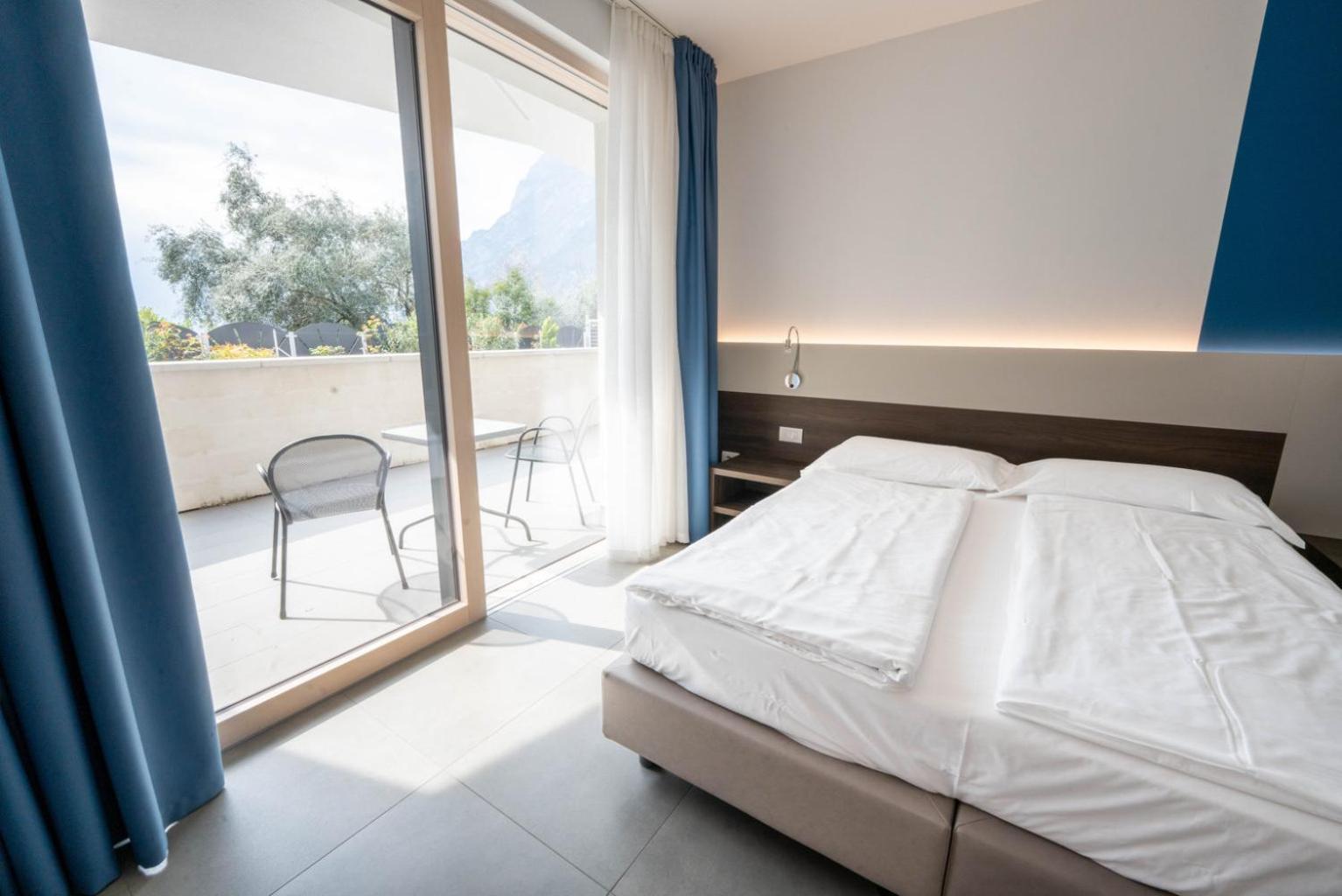 Basic Double or Twin Room - Photo 6