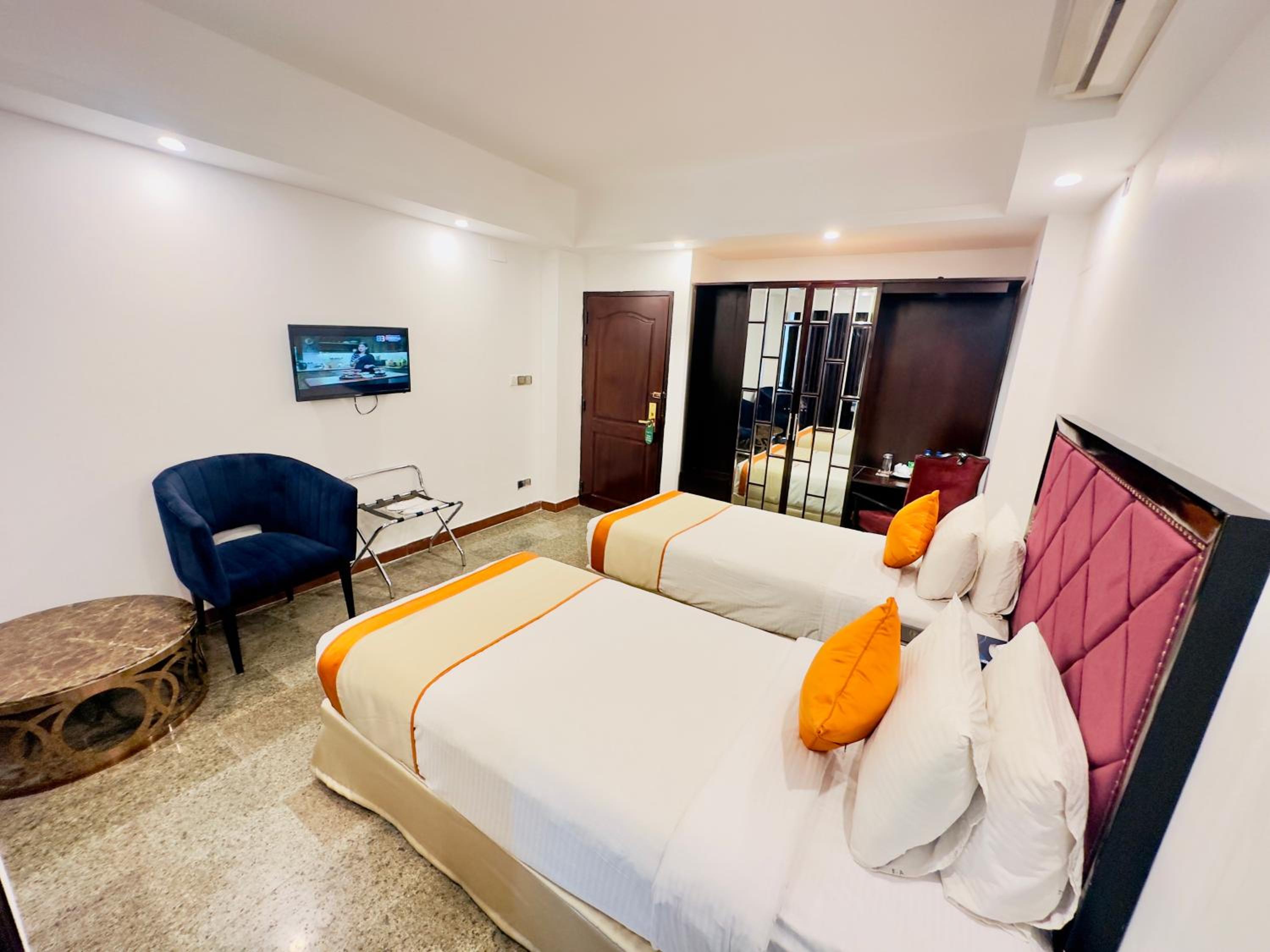 Superior Twin Room - Photo 1