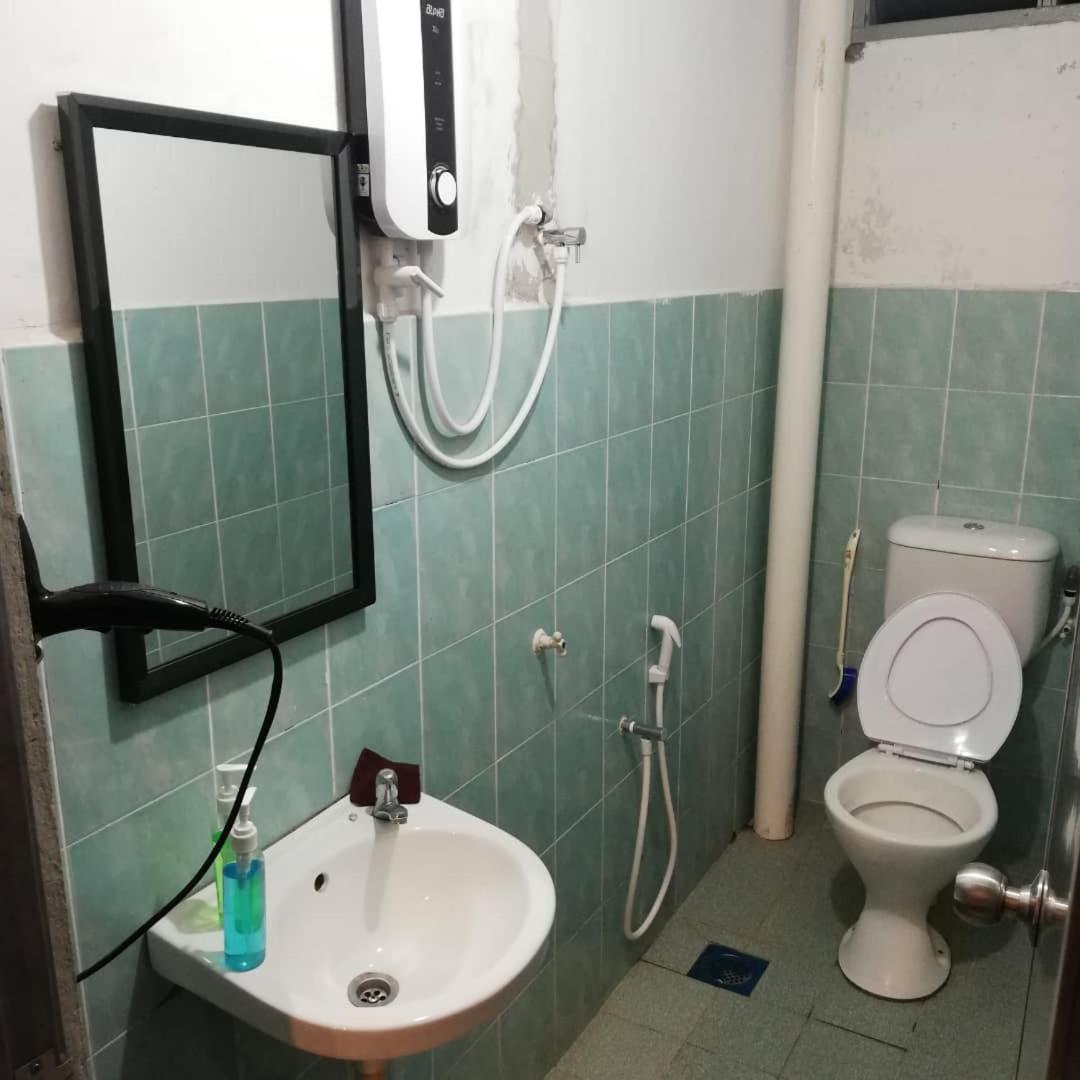 Triple Room with Shared Toilet photo 3