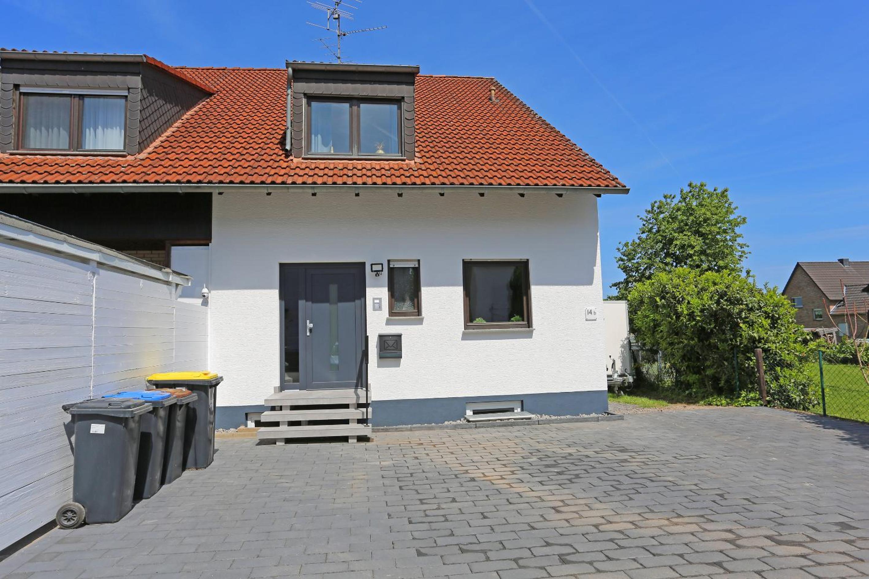 Four-Bedroom House photo 2