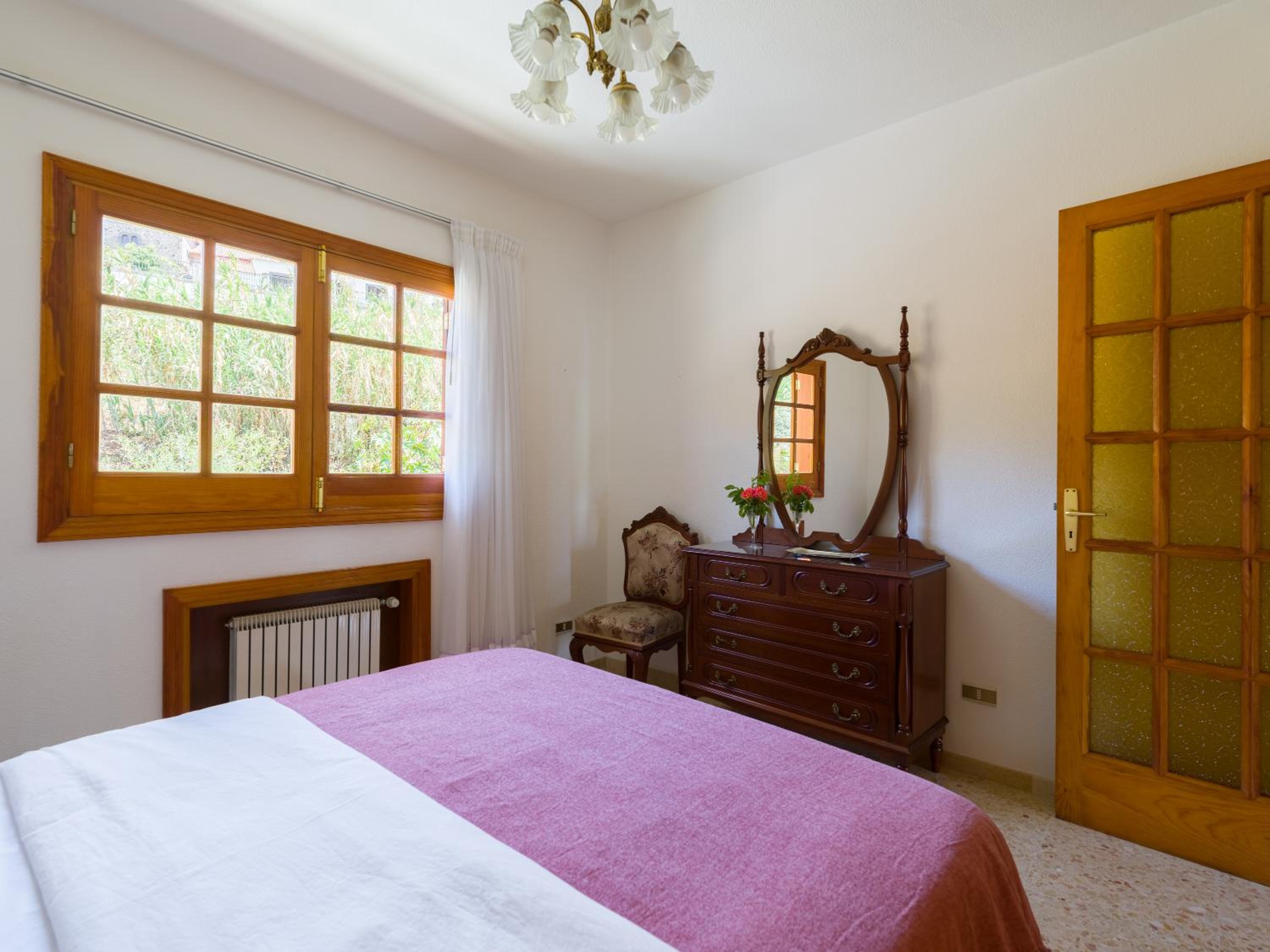 Casa de cuatro habitaciones