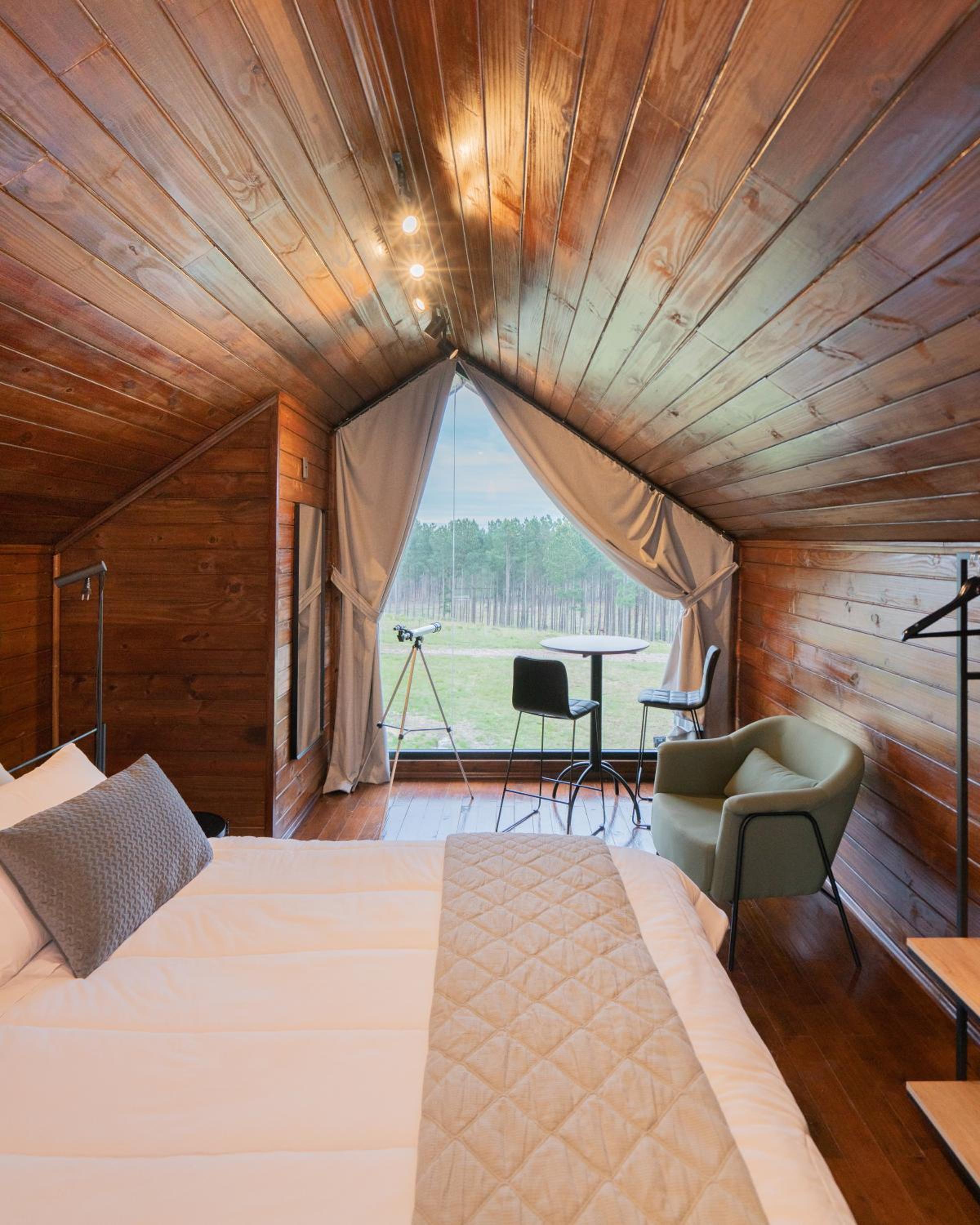 Superior Quadruple Room photo 2
