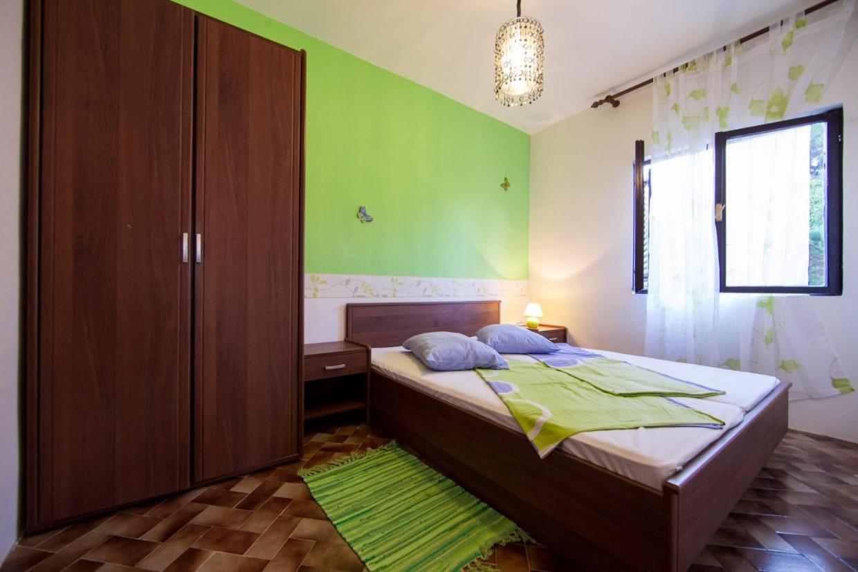Apartment - Ground Floor photo 2